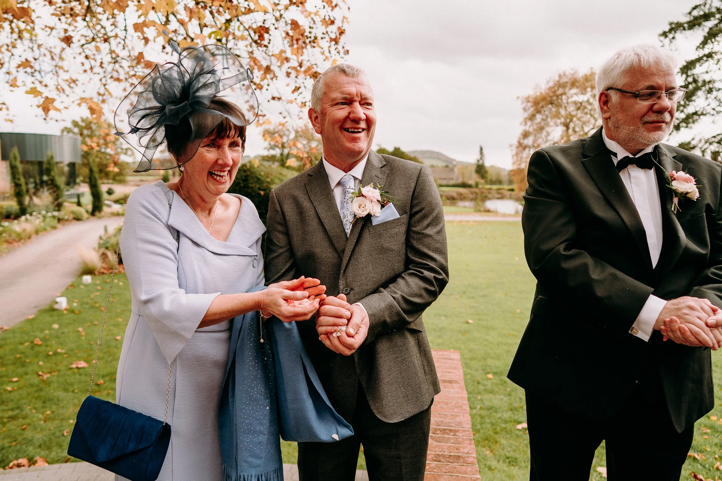 sant-ffraed-house-wedding-photographers-fun-natural-relaxed-documentary-102.jpg
