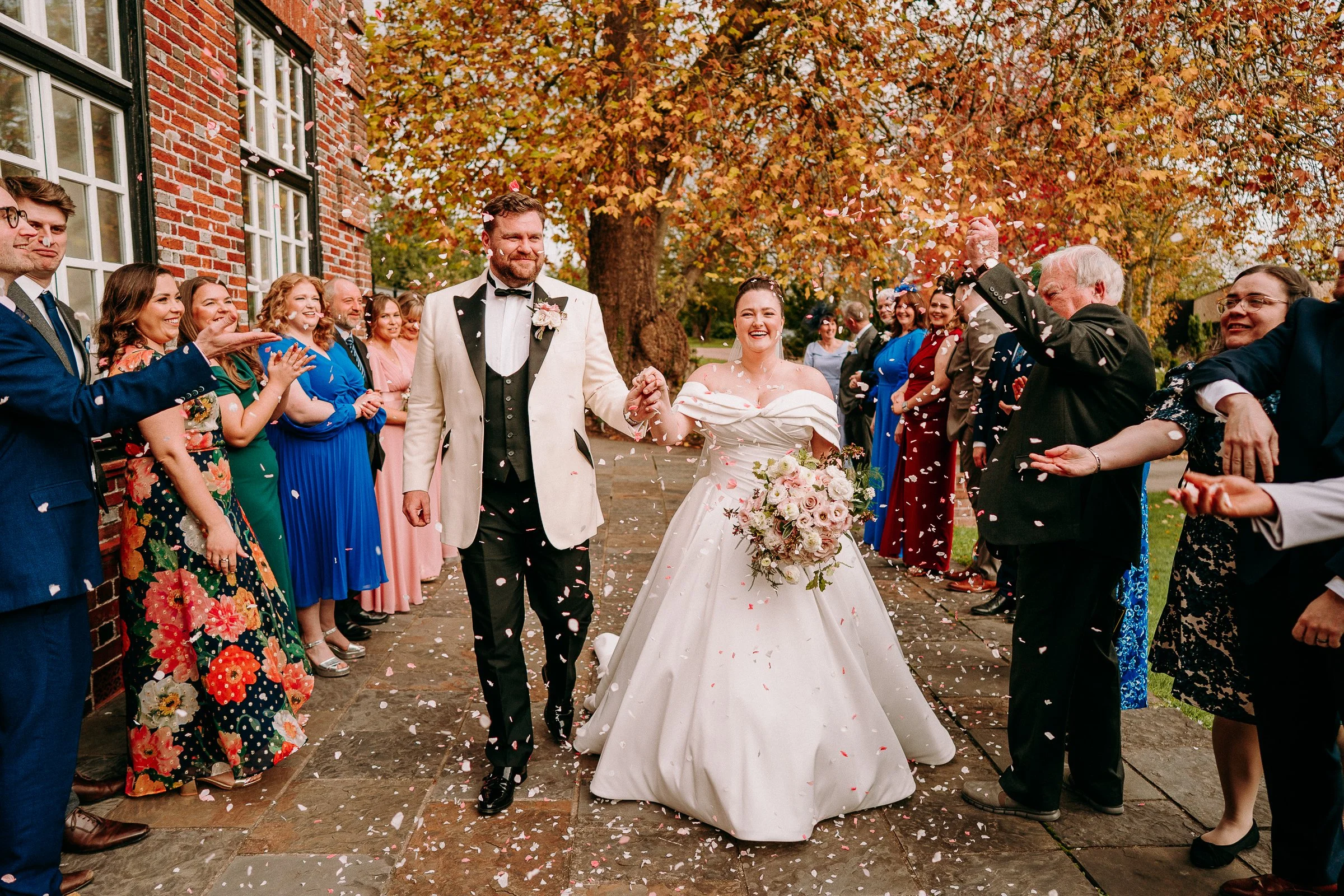 sant-ffraed-house-wedding-photographers-fun-natural-relaxed-documentary-103.jpg