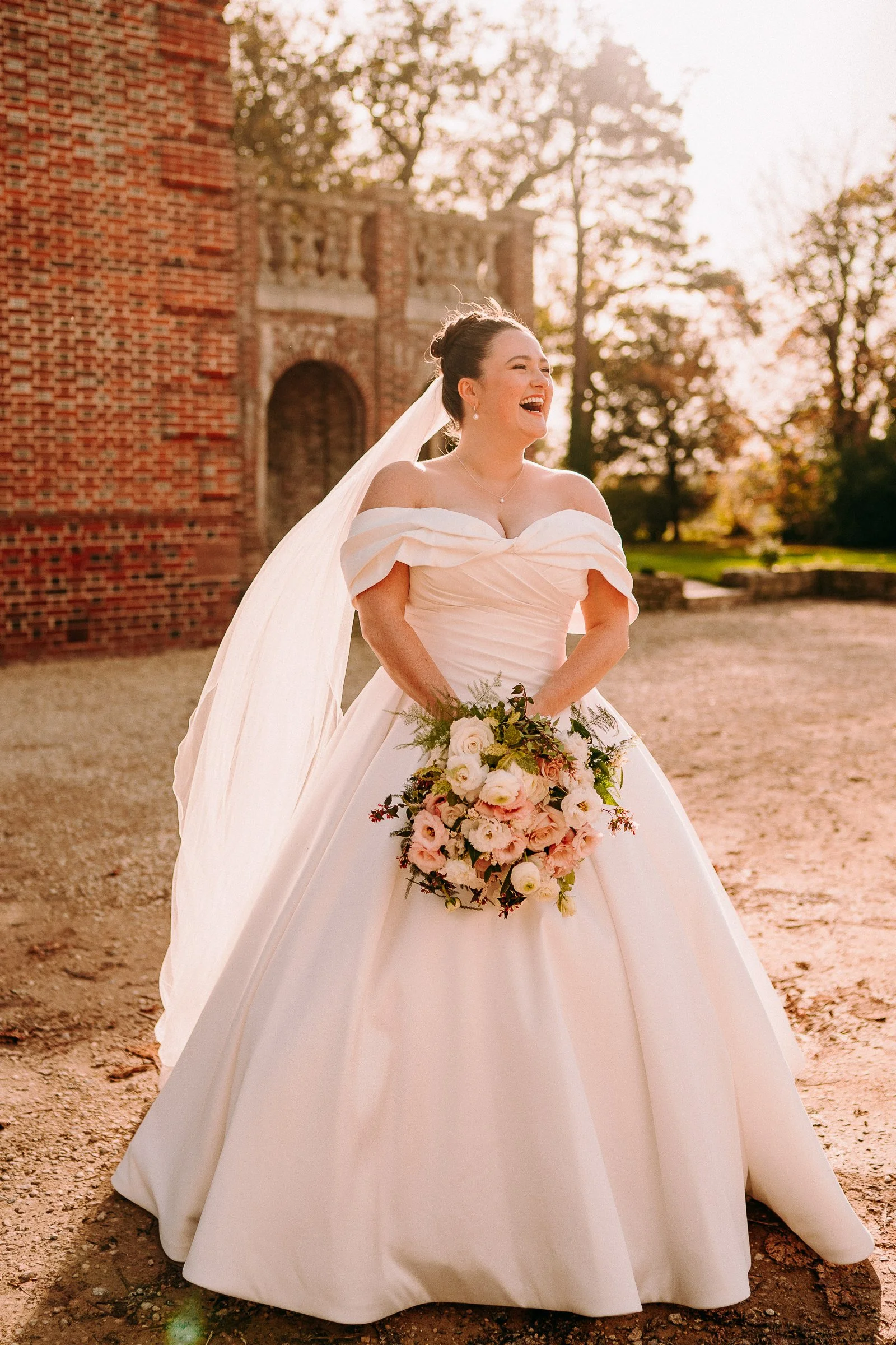 sant-ffraed-house-wedding-photographers-fun-natural-relaxed-documentary-126.jpg