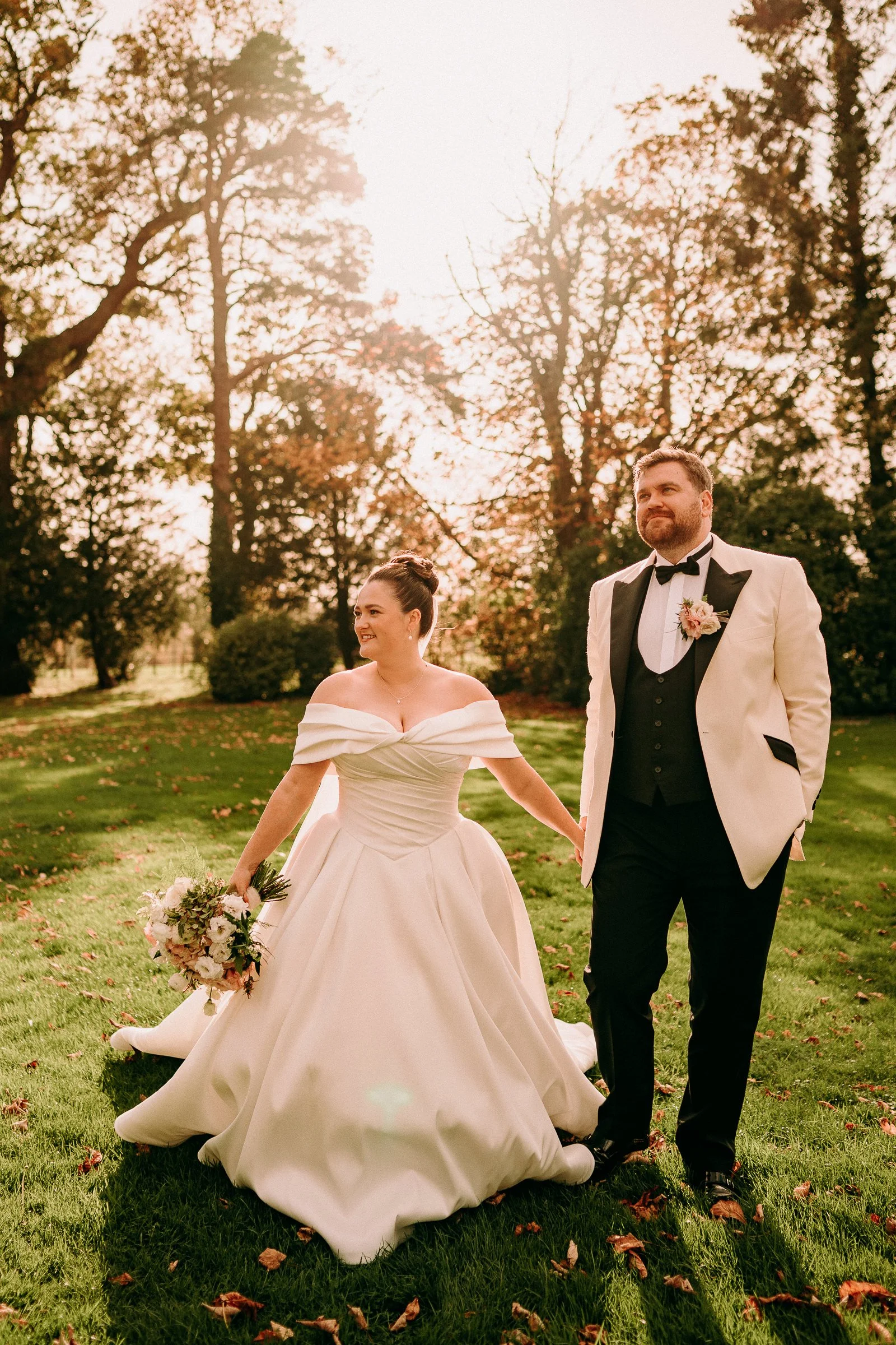 sant-ffraed-house-wedding-photographers-fun-natural-relaxed-documentary-136.jpg