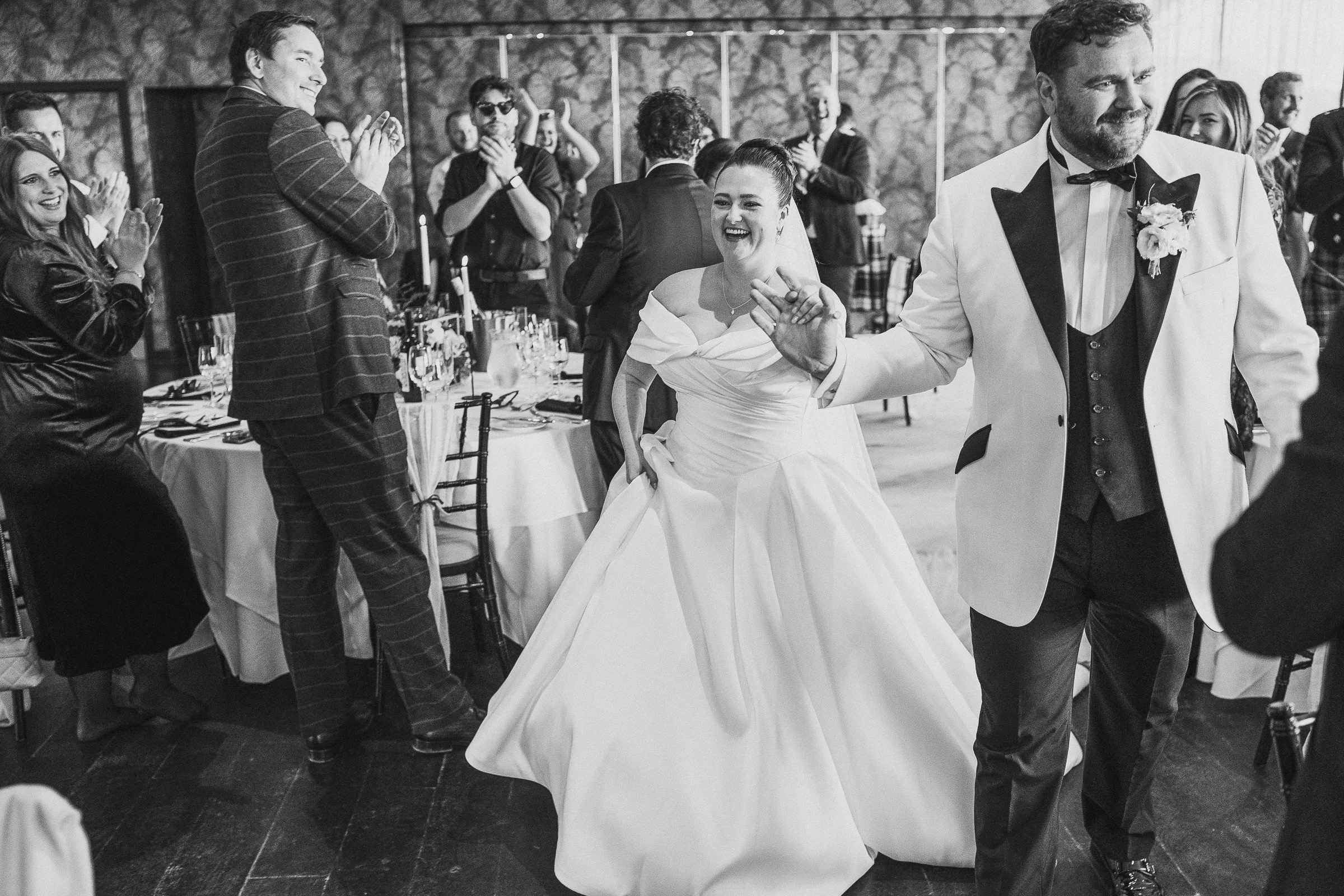 sant-ffraed-house-wedding-photographers-fun-natural-relaxed-documentary-206.jpg