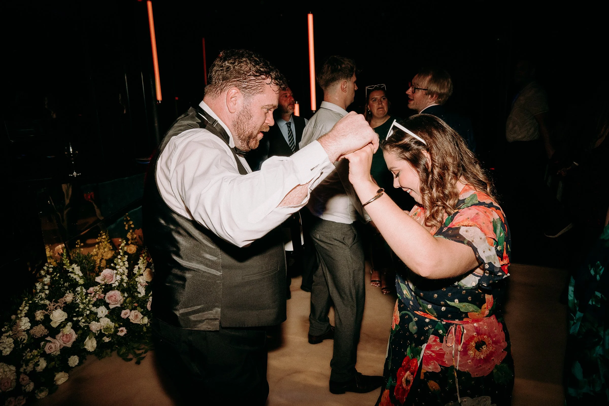 sant-ffraed-house-wedding-photographers-fun-natural-relaxed-documentary-283.jpg