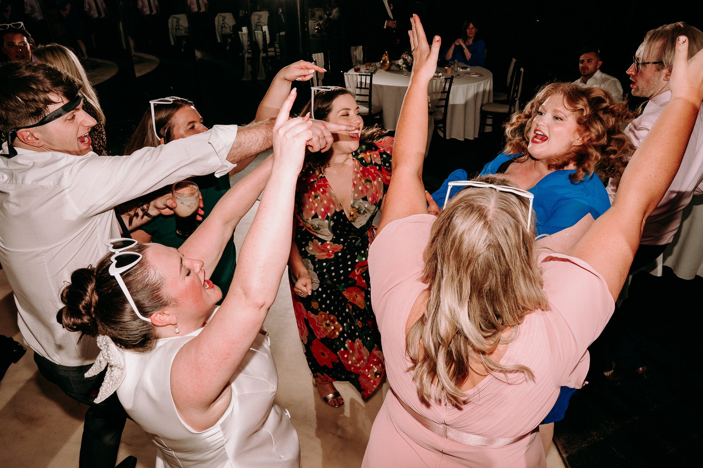 sant-ffraed-house-wedding-photographers-fun-natural-relaxed-documentary-317.jpg