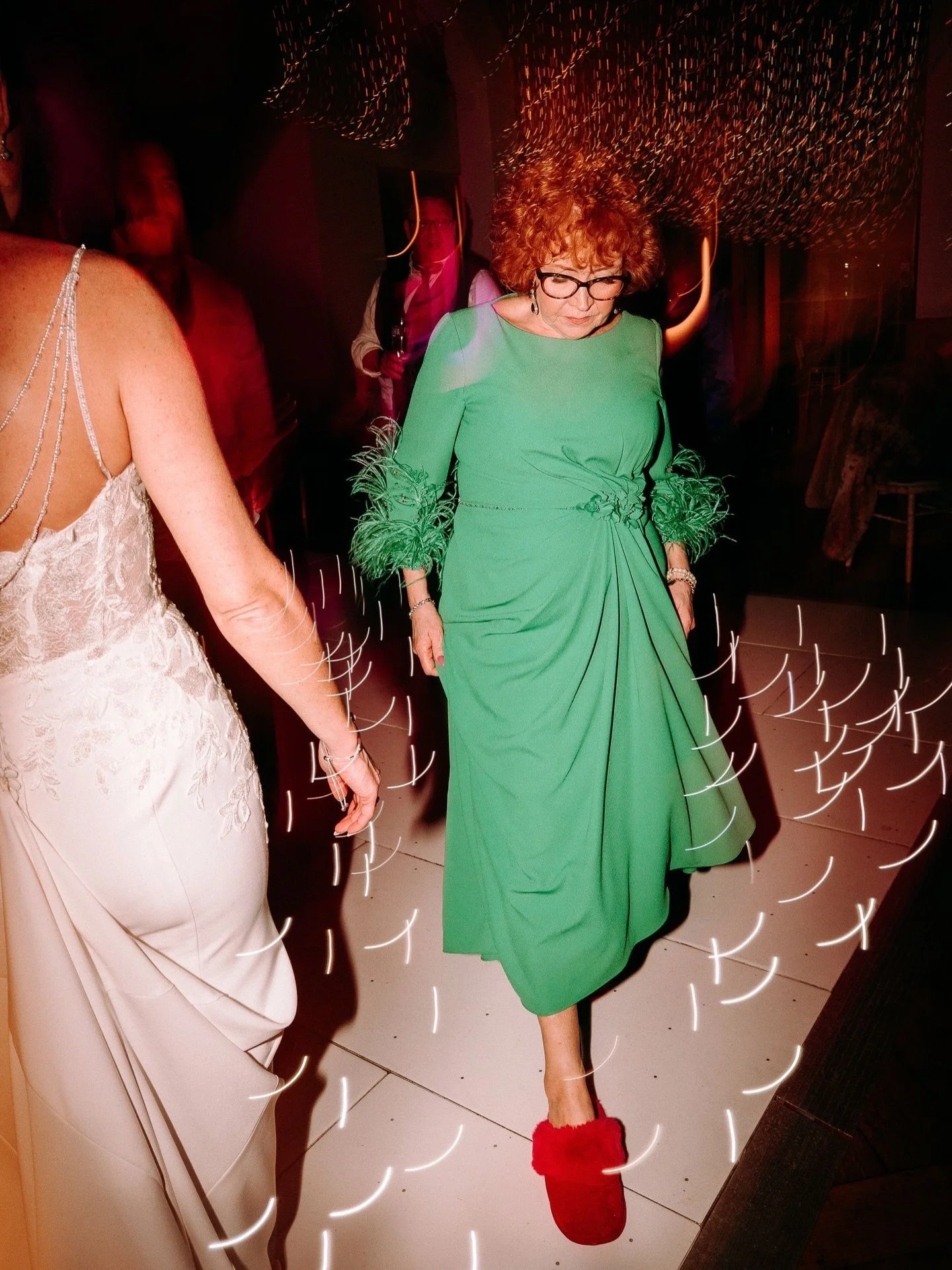 Heels off. Slippers on. 
Absolutely zero rules on this dancefloor.

Angie&rsquo;s mum ditched the heels and embraced the fluffy slippers, which should be standard practice to be honest 💃 
If you need permission to be comfy and have the best night ev