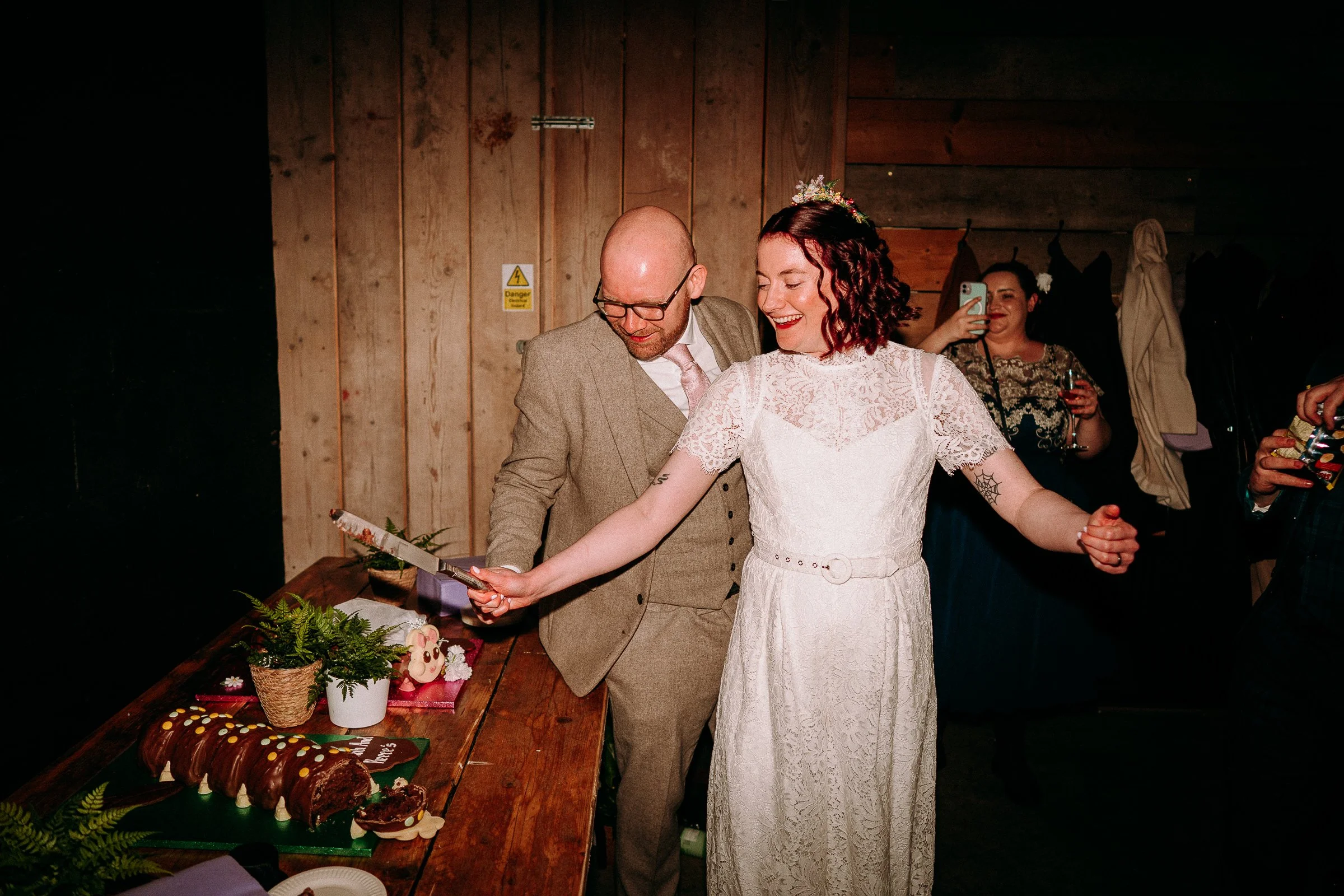 the-shack-revolution-hereford-candid-winter-wedding-photographers-149.jpg