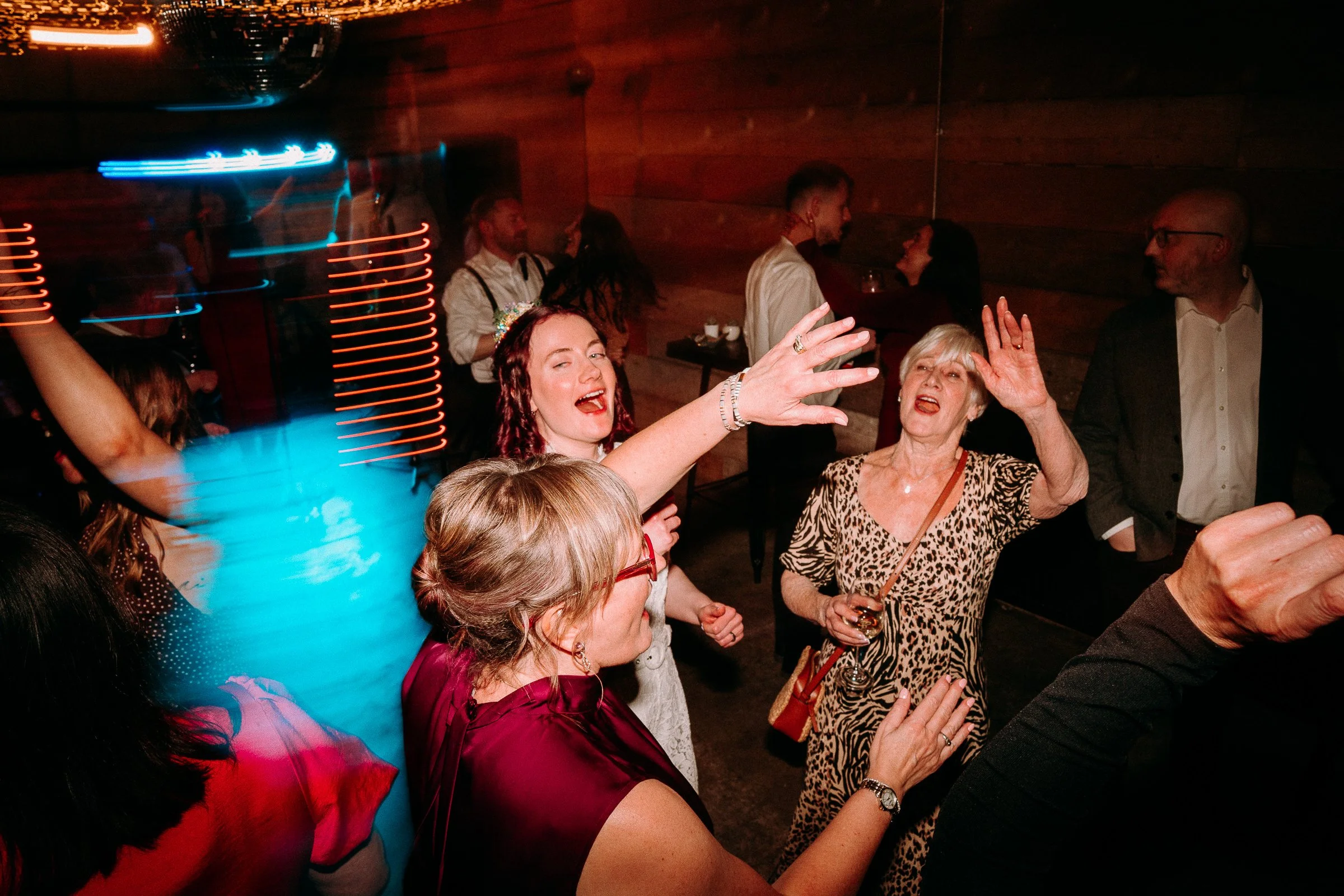 the-shack-revolution-hereford-candid-winter-wedding-photographers-173.jpg