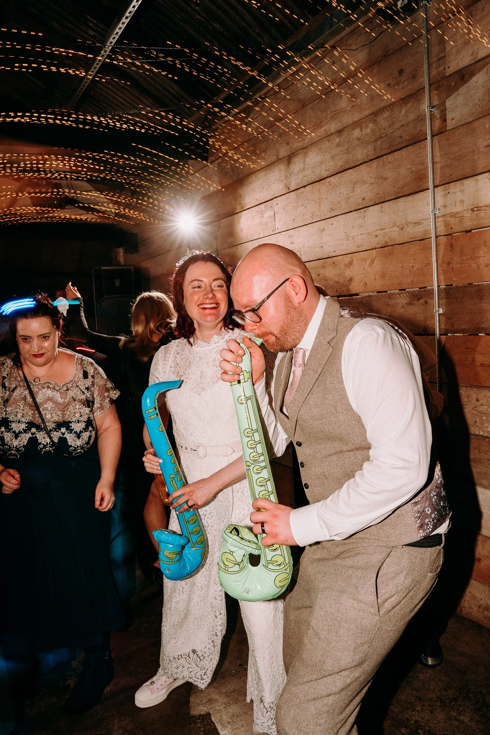 the-shack-revolution-hereford-candid-winter-wedding-photographers-194.jpg