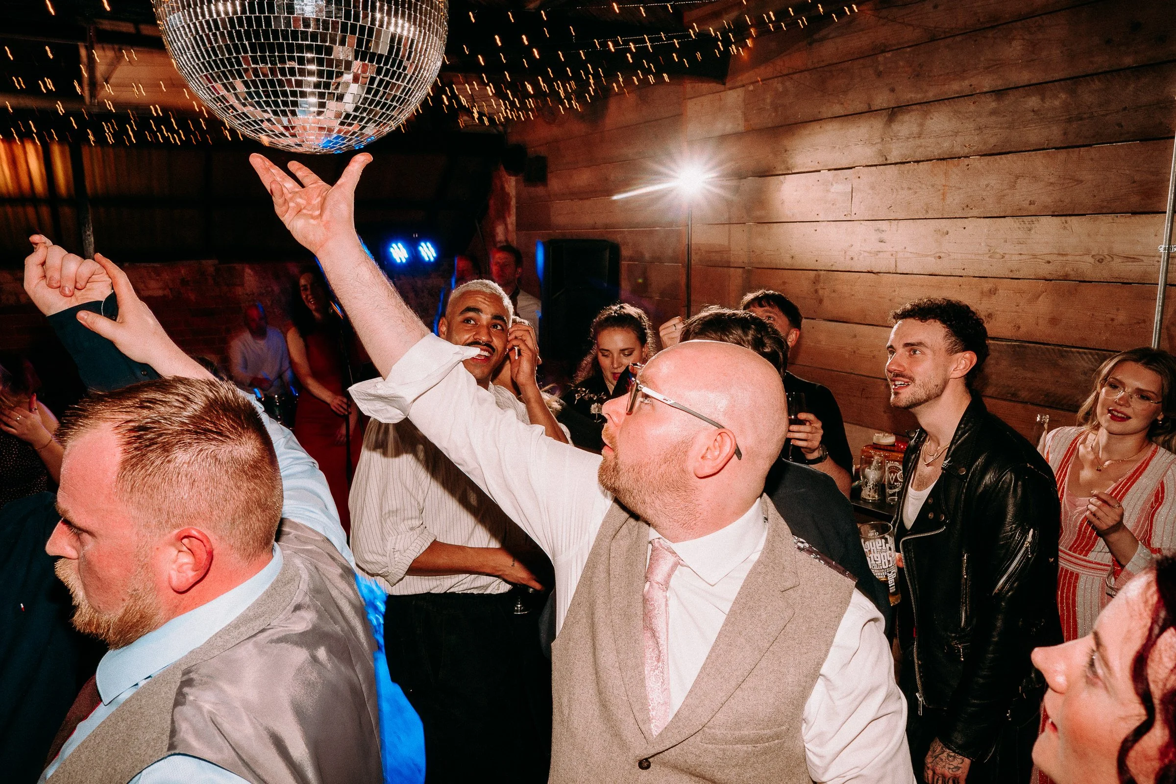 the-shack-revolution-hereford-candid-winter-wedding-photographers-209.jpg