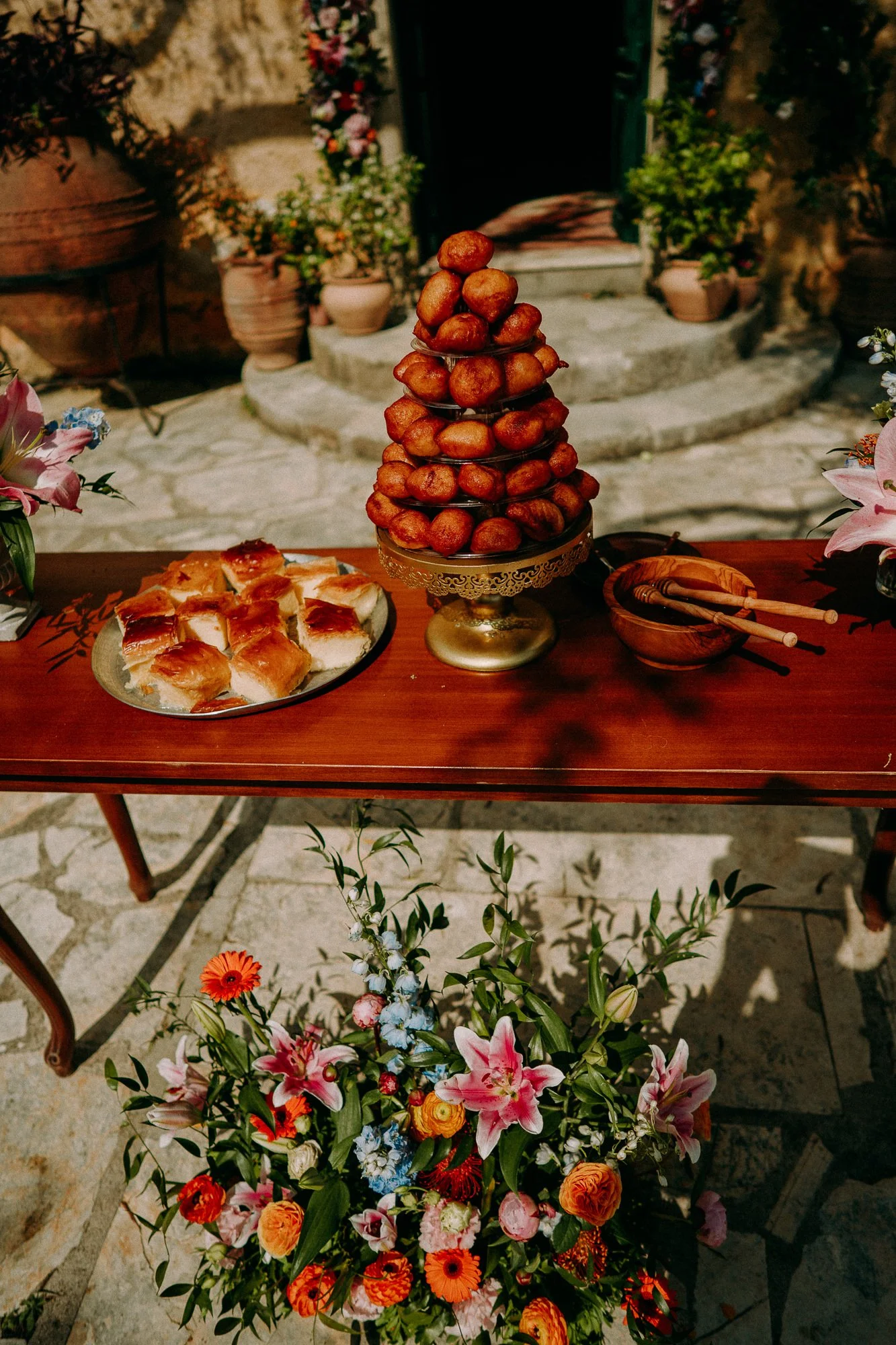 corfu-town-greece-destination-wedding-danilia-village-photographer-145.jpg