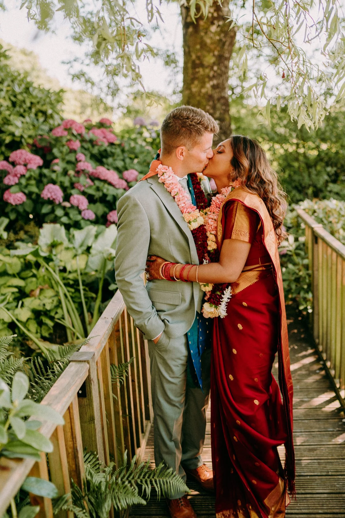 king-arthur-swansea-hindu-fusion-wedding-photographers-outdoors-92.jpg