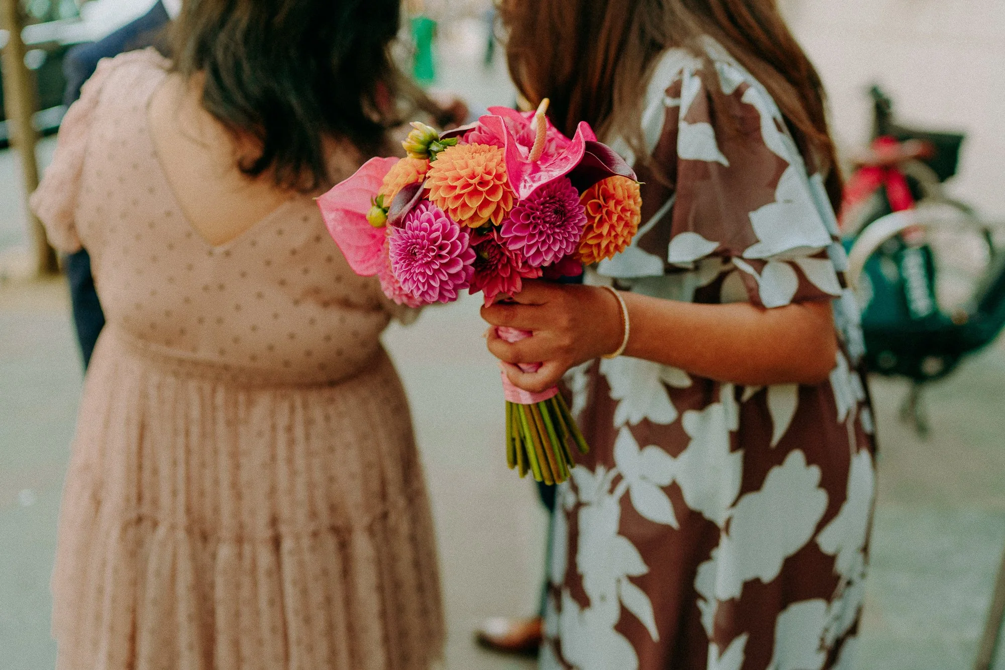 chelsea-town-hall-london-relaxed-fun-wedding-photographer-8.jpg