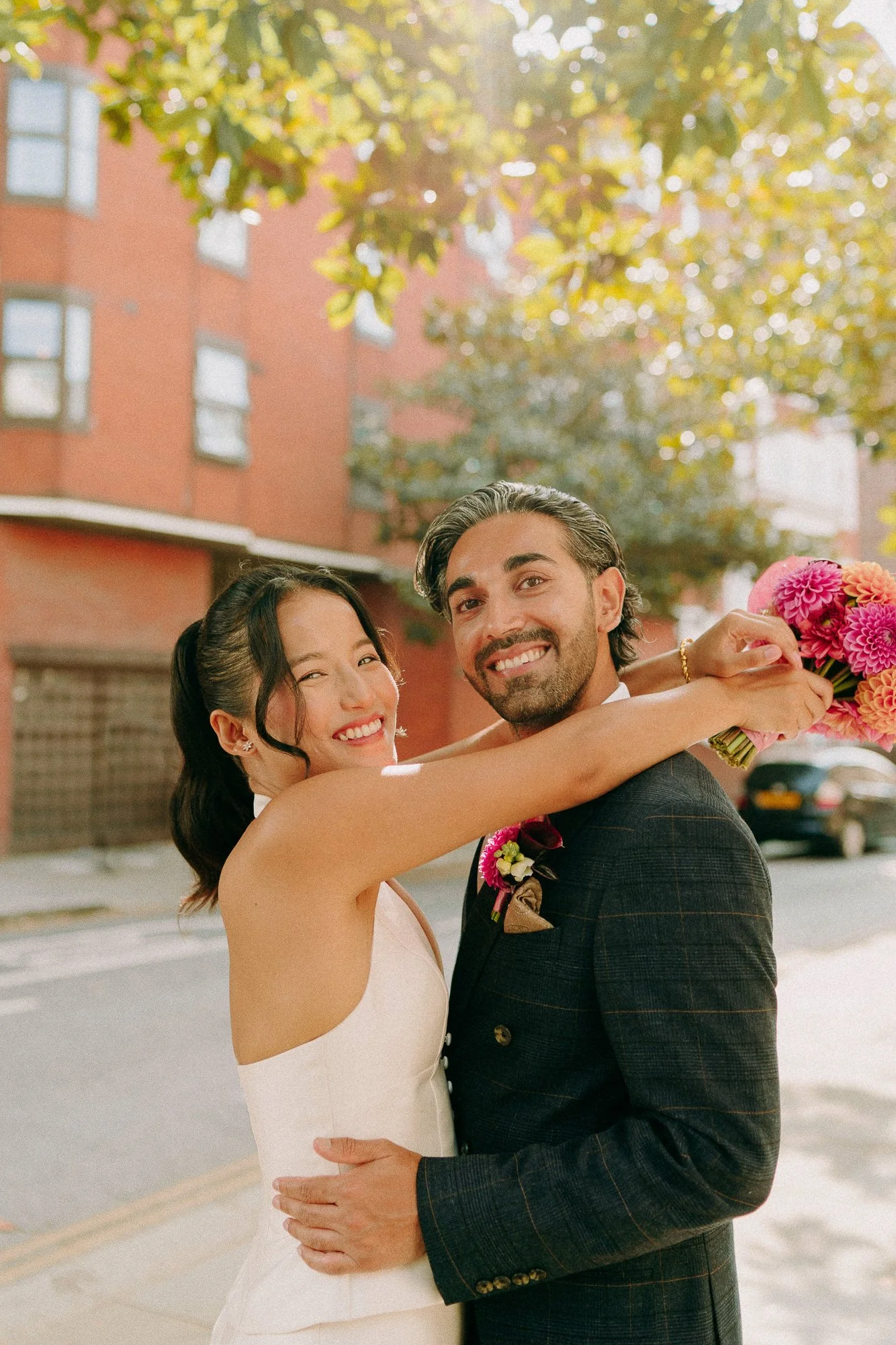 chelsea-town-hall-london-relaxed-fun-wedding-photographer-16.jpg