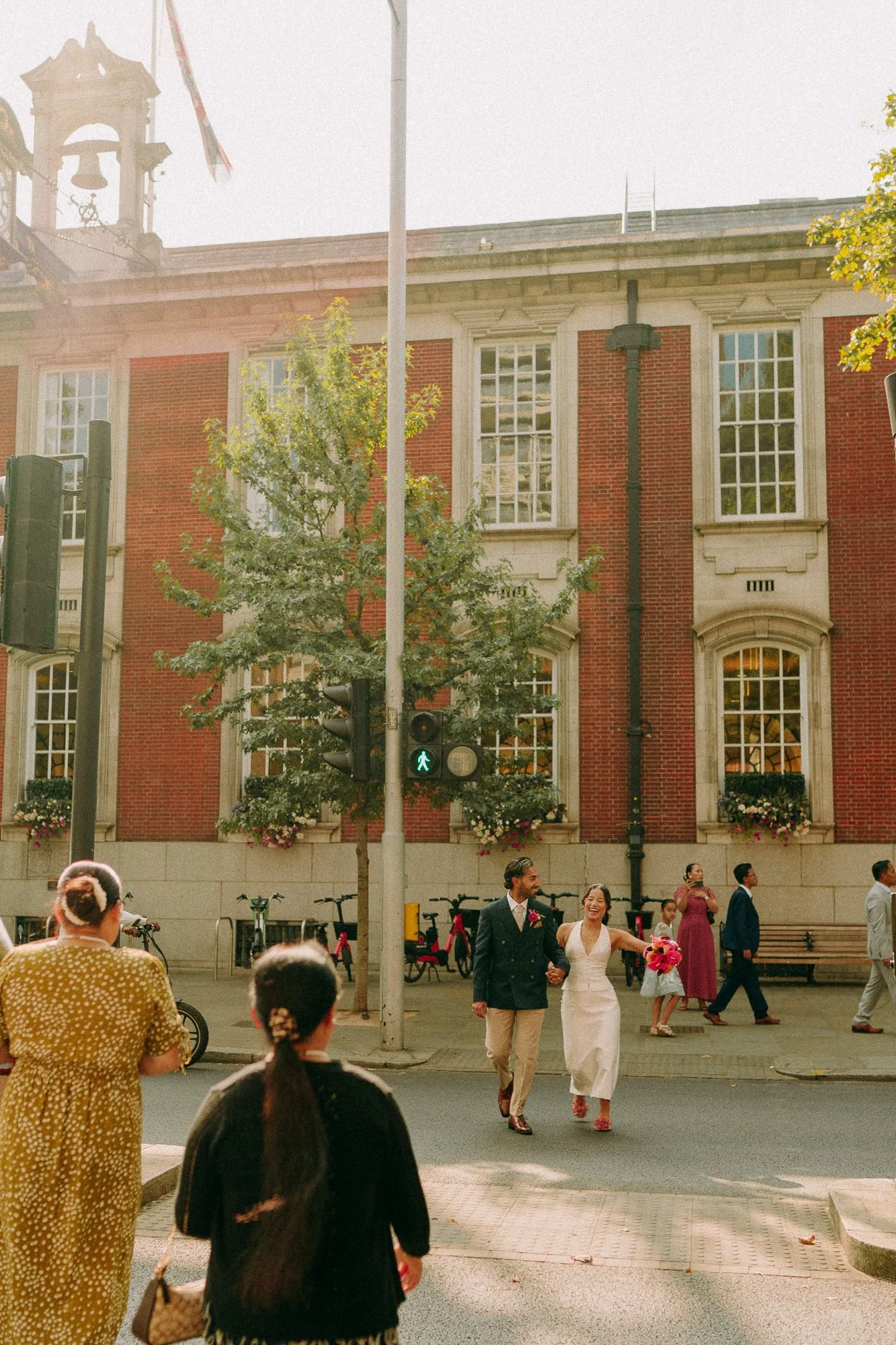 chelsea-town-hall-london-relaxed-fun-wedding-photographer-26.jpg