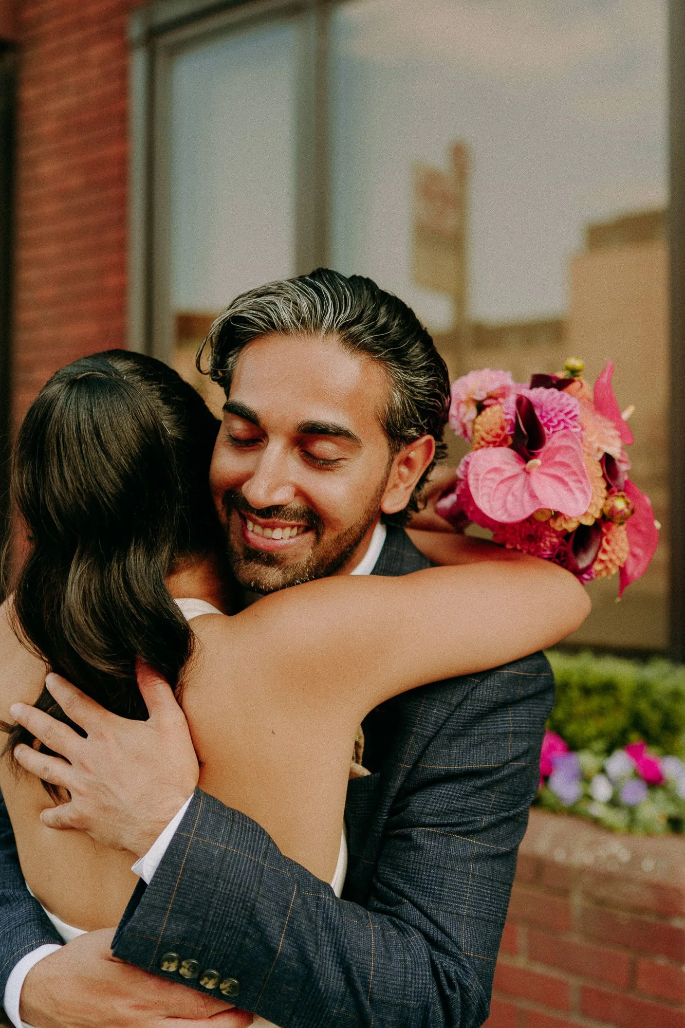 chelsea-town-hall-london-relaxed-fun-wedding-photographer-52.jpg