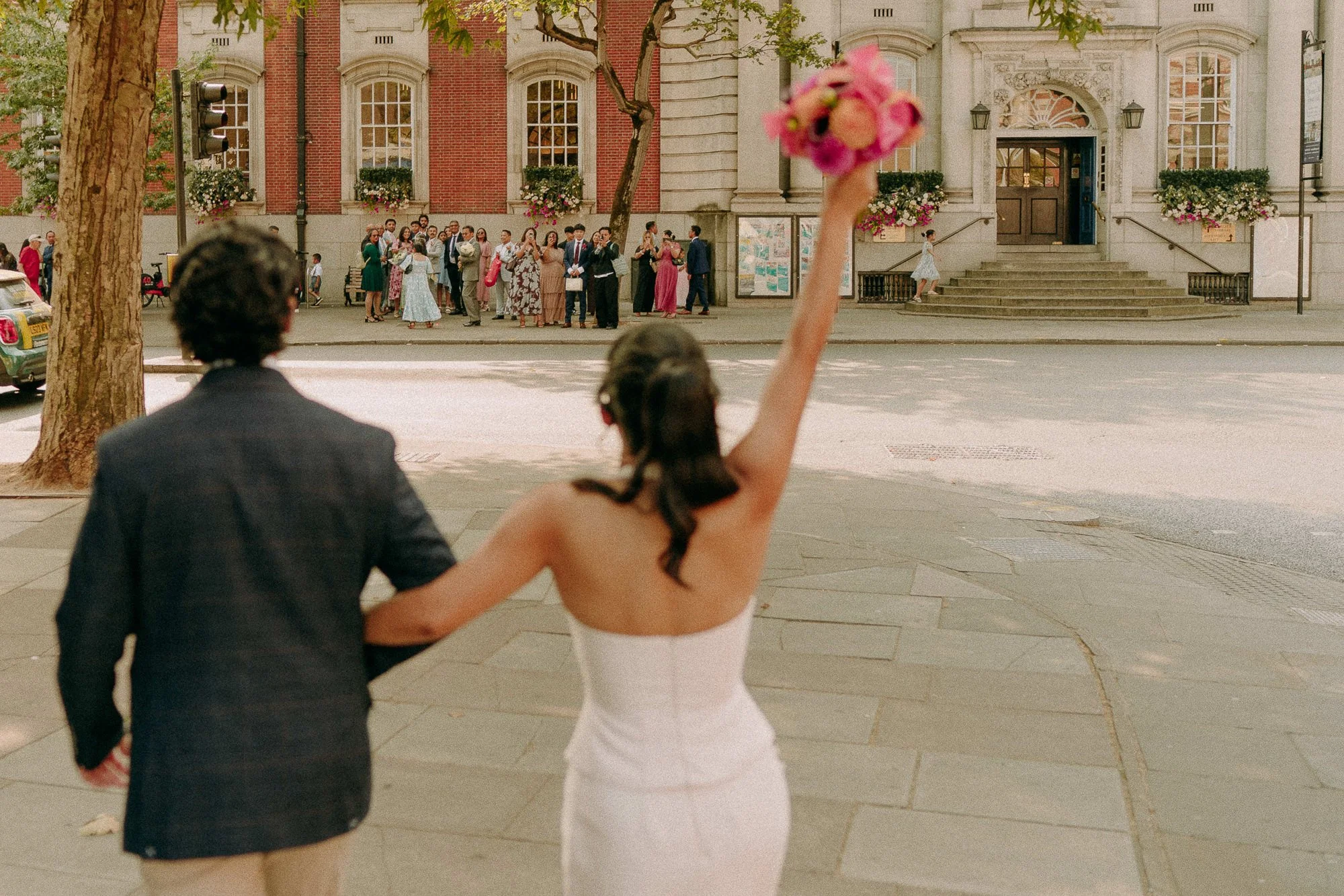 chelsea-town-hall-london-relaxed-fun-wedding-photographer-53.jpg