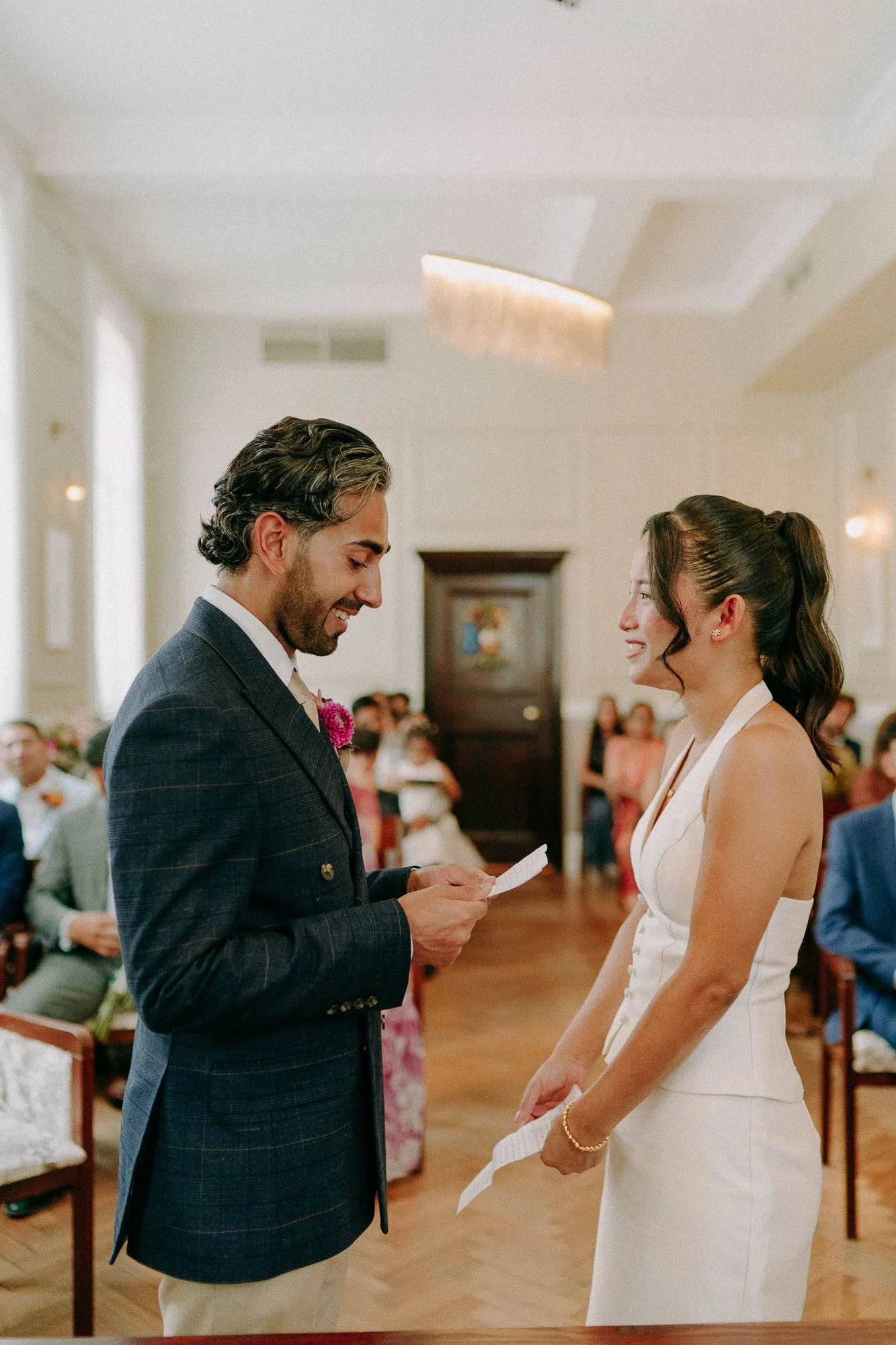 chelsea-town-hall-london-relaxed-fun-wedding-photographer-62.jpg