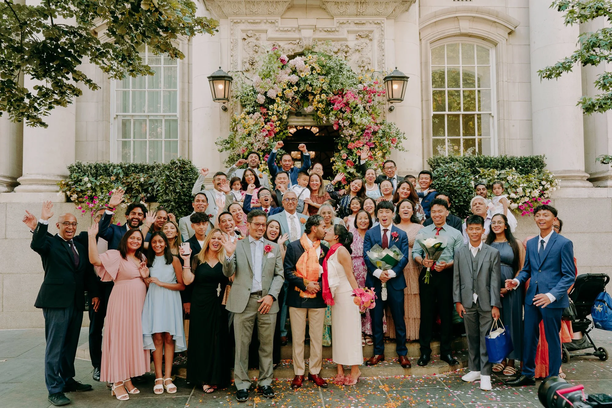 chelsea-town-hall-london-relaxed-fun-wedding-photographer-81.jpg