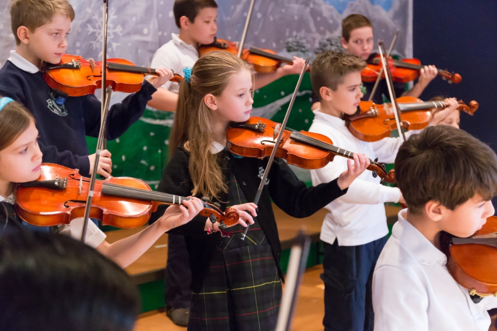 Violin class with elementary school kids at Willistown Country Day School.jpg