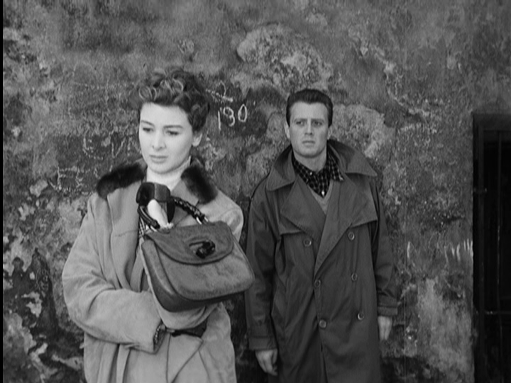 Clelia (Eleonora Rossi Drago) exhibiting Gucci bamboo bag during her walk in her old neighborhood in Turin, Le amiche, 1955, dir. Michelangelo Antonioni