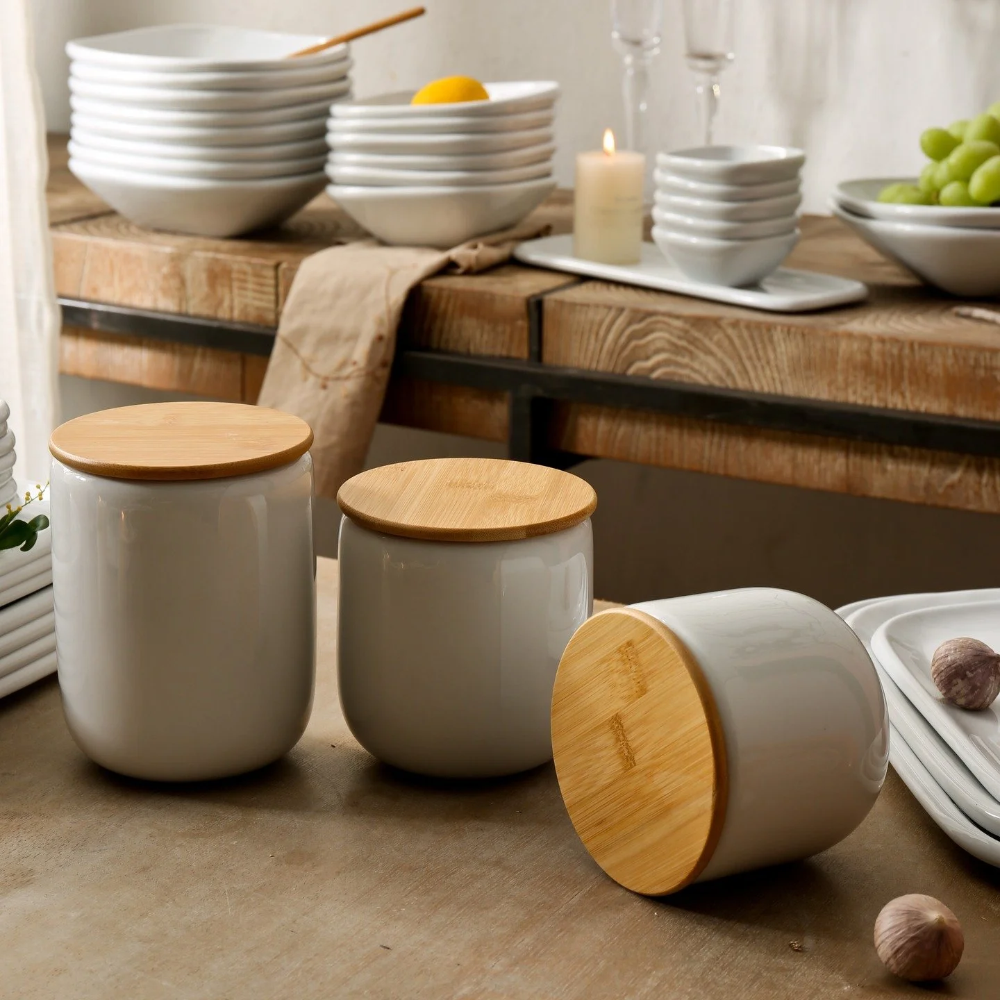 Keep your kitchen fresh &amp; stylish. The Impulse porcelain canisters with natural bamboo lids come in 3 versatile sizes &ndash; perfect for coffee, tea, sugar and more!

Impulse Collection | 3 of 6

#BIA #BIACordonBleu #ImpulseCollection #Impulse #