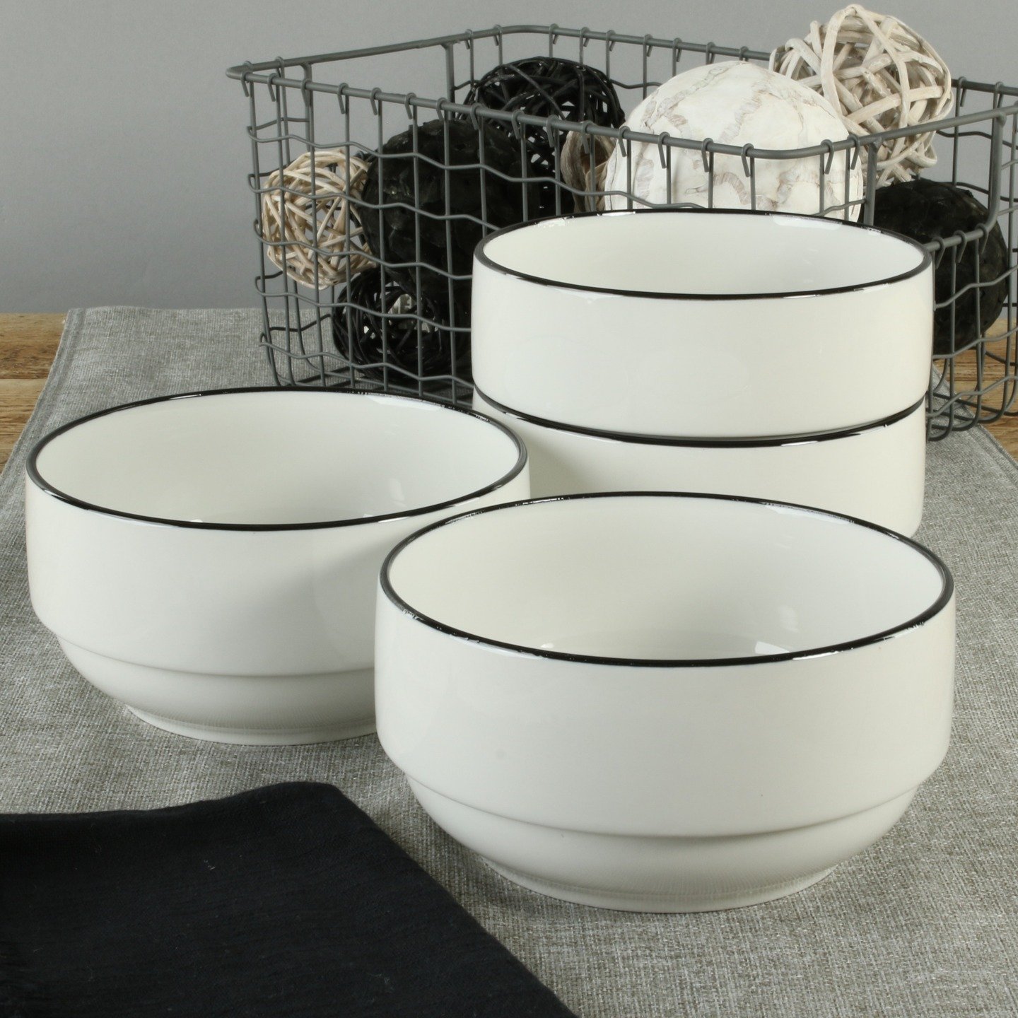 Crowded shelves. Dinnerware taking over. Sound familiar? This collection is built to stack neatly, so you save storage space without sacrificing style. 🤗

Stackable Collection | 2 of 3

#BIA #BIACordonBleu #StackableCollection #SpaceSavingStyle #Por