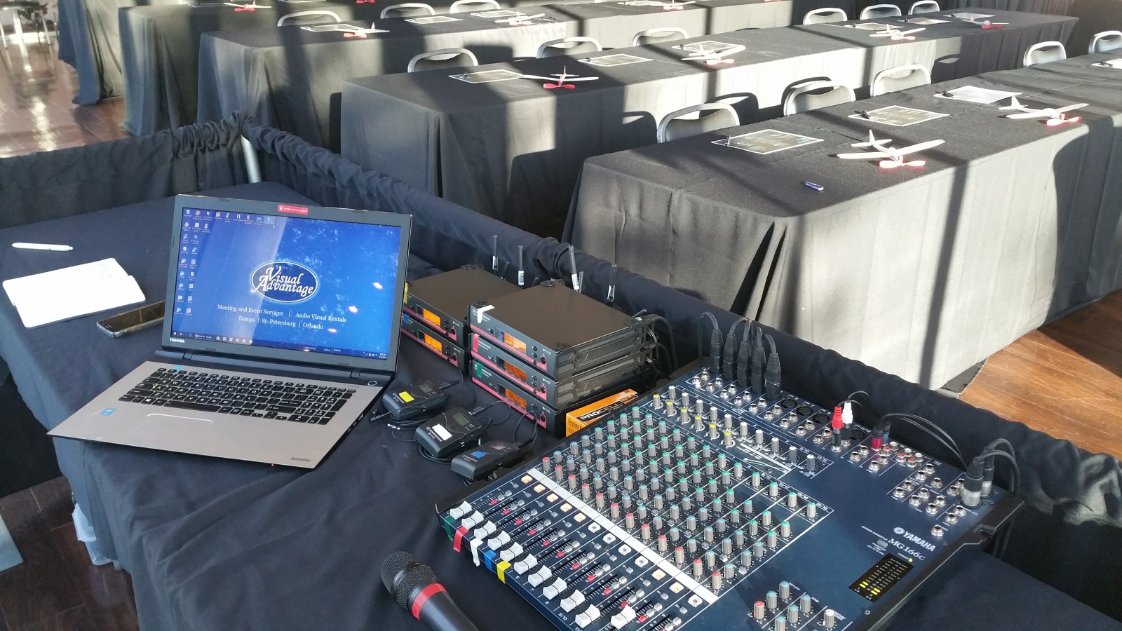 Visual Advantage Onsite Tech Table