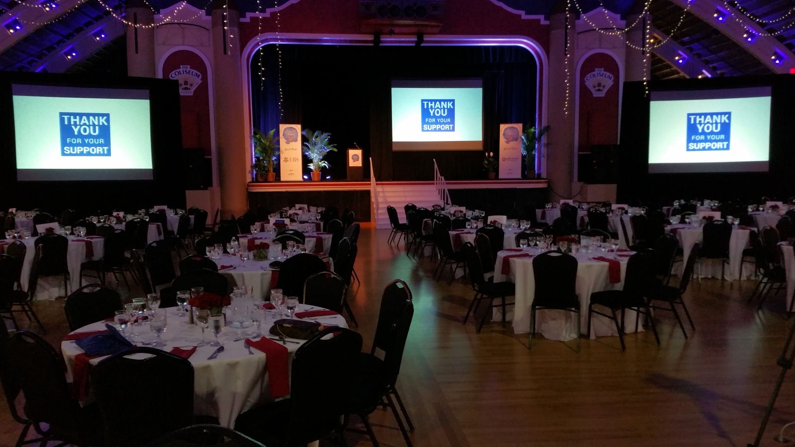 3-Screen-Charity-Event-for-LiFT-at-St-Pete-Coliseiu