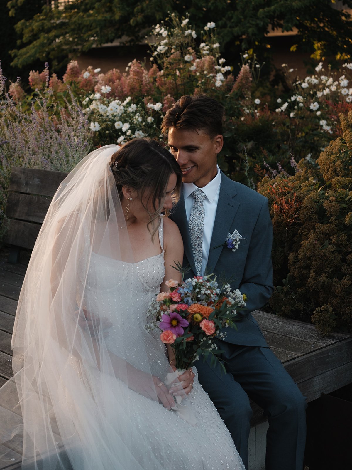           Portland, Oregon offers a stunning backdrop for a wedding ceremony and reception, especially during the autumn season when nature’s colors shine brightest. Imagine a bridal veil gently flowing with the crisp fall breeze, complementing the b