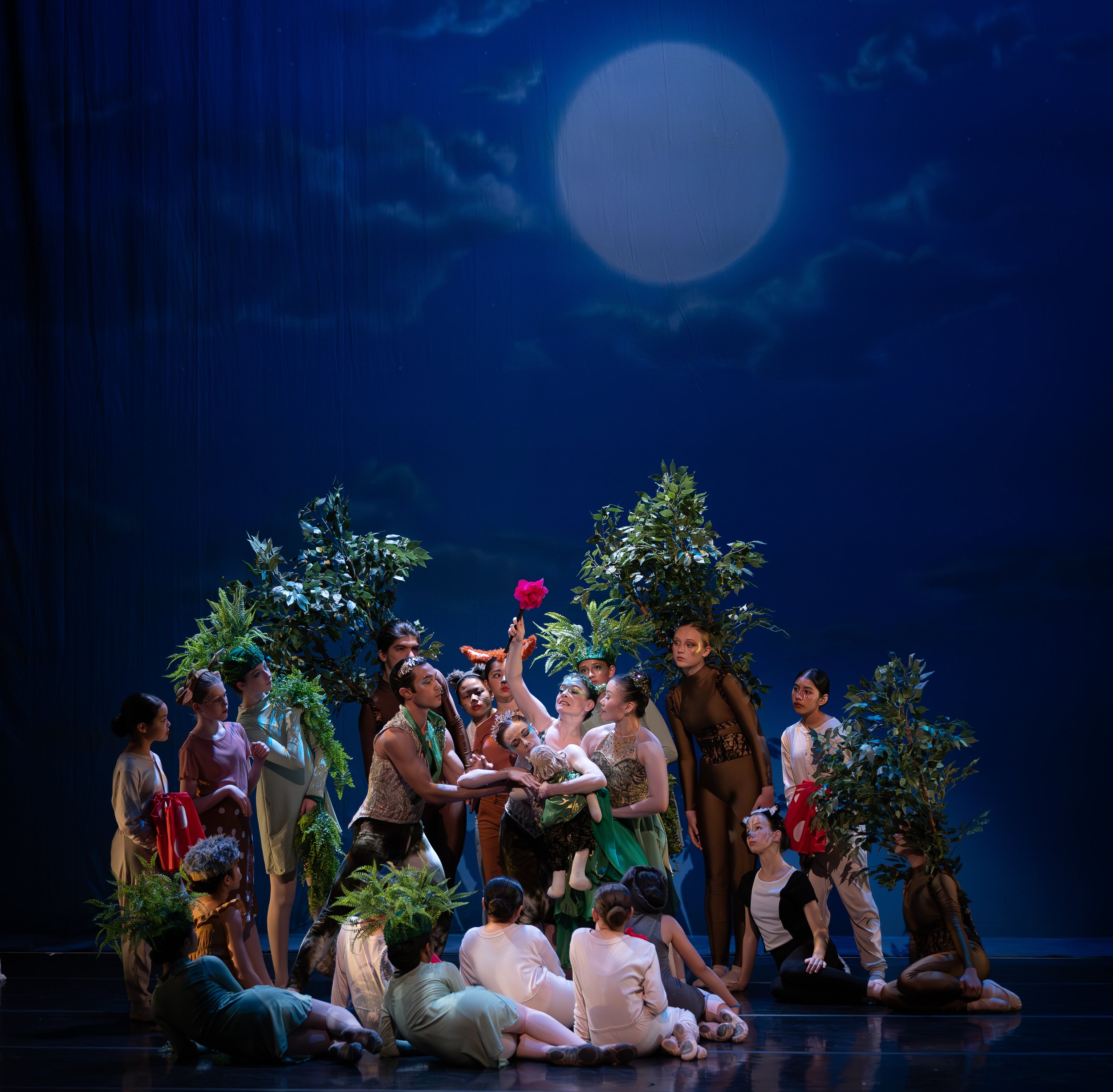 A Midsummer Night's Dream choreographed by Julia Adam -- Photo by Tue Nam Ton