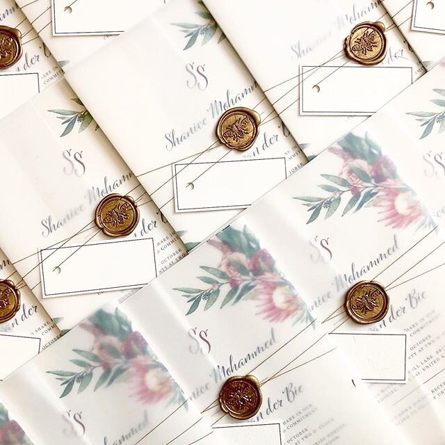 Each invitation is always lovingly crafted and hand finished in the Emerald Paper studio. These beauties had wax seals, a vellum cover, delicate thread and a blank tag added so the couple could hand write the guests names. &bull;
&bull;
&bull;
#weddi