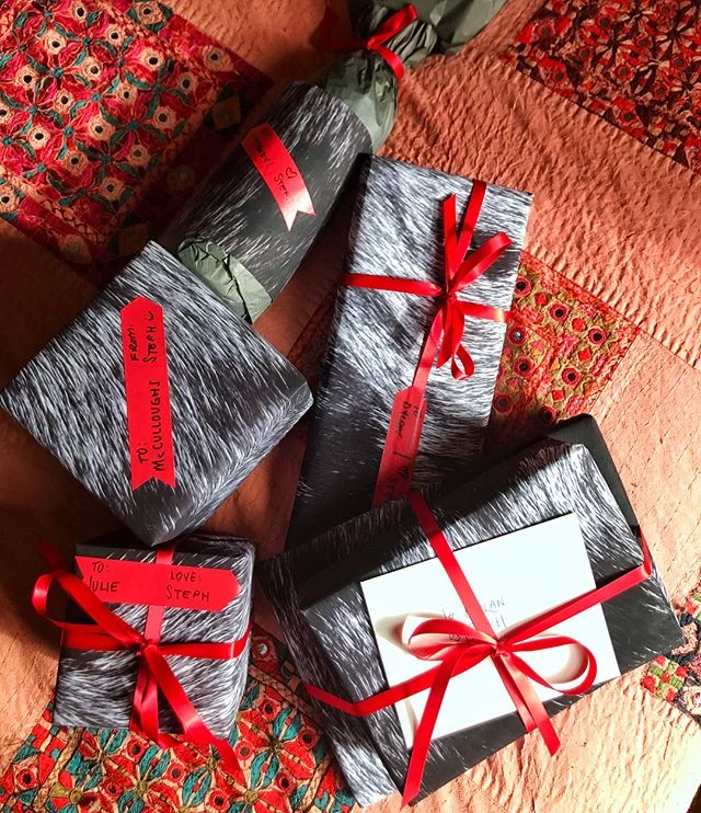 Turns out images of my leopard coat make for excellent wrapping paper! #catahoula #catahoulaleoparddog 🎁🎄🎁