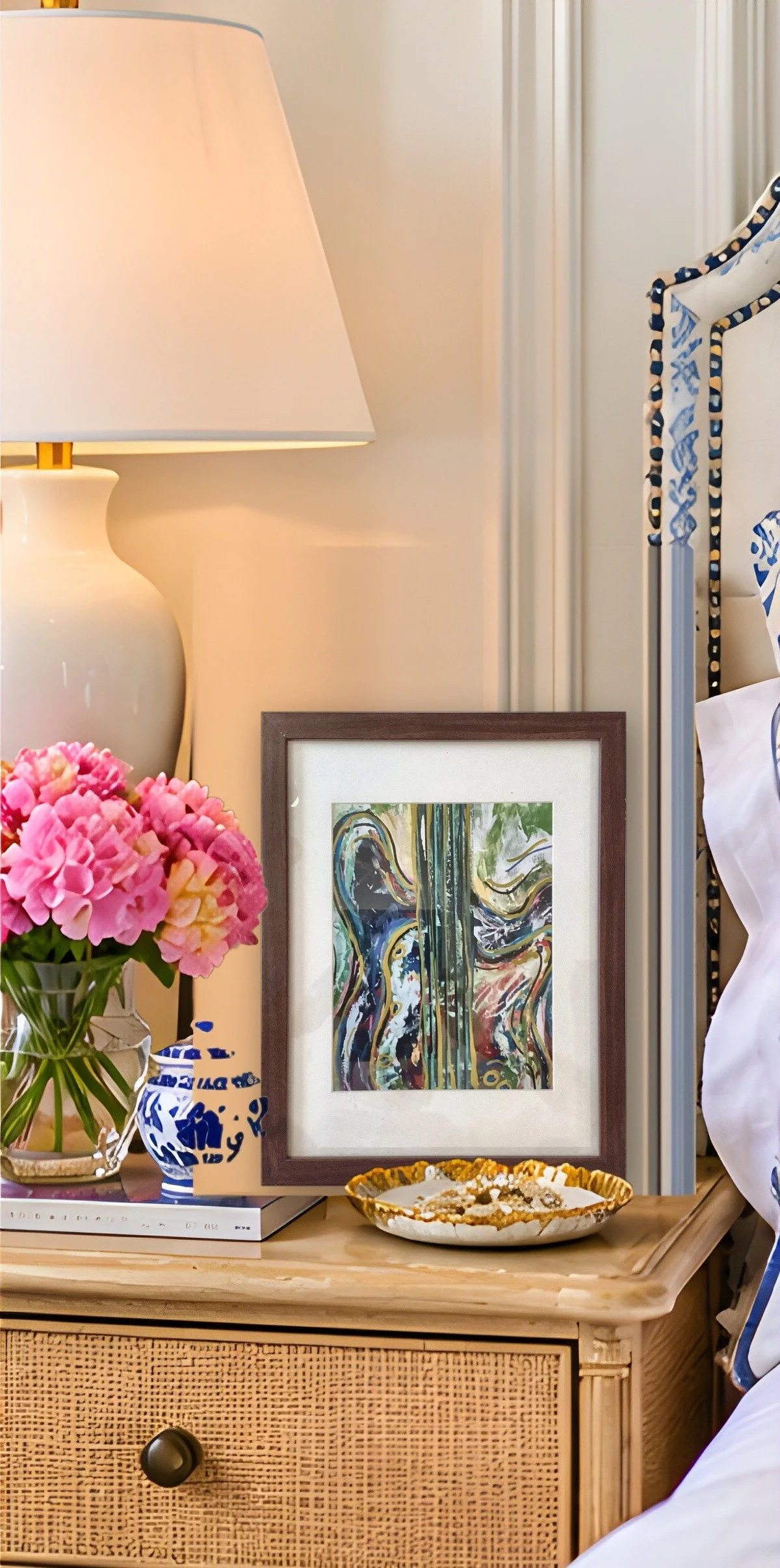 P094_12x15_nightstand.jpg