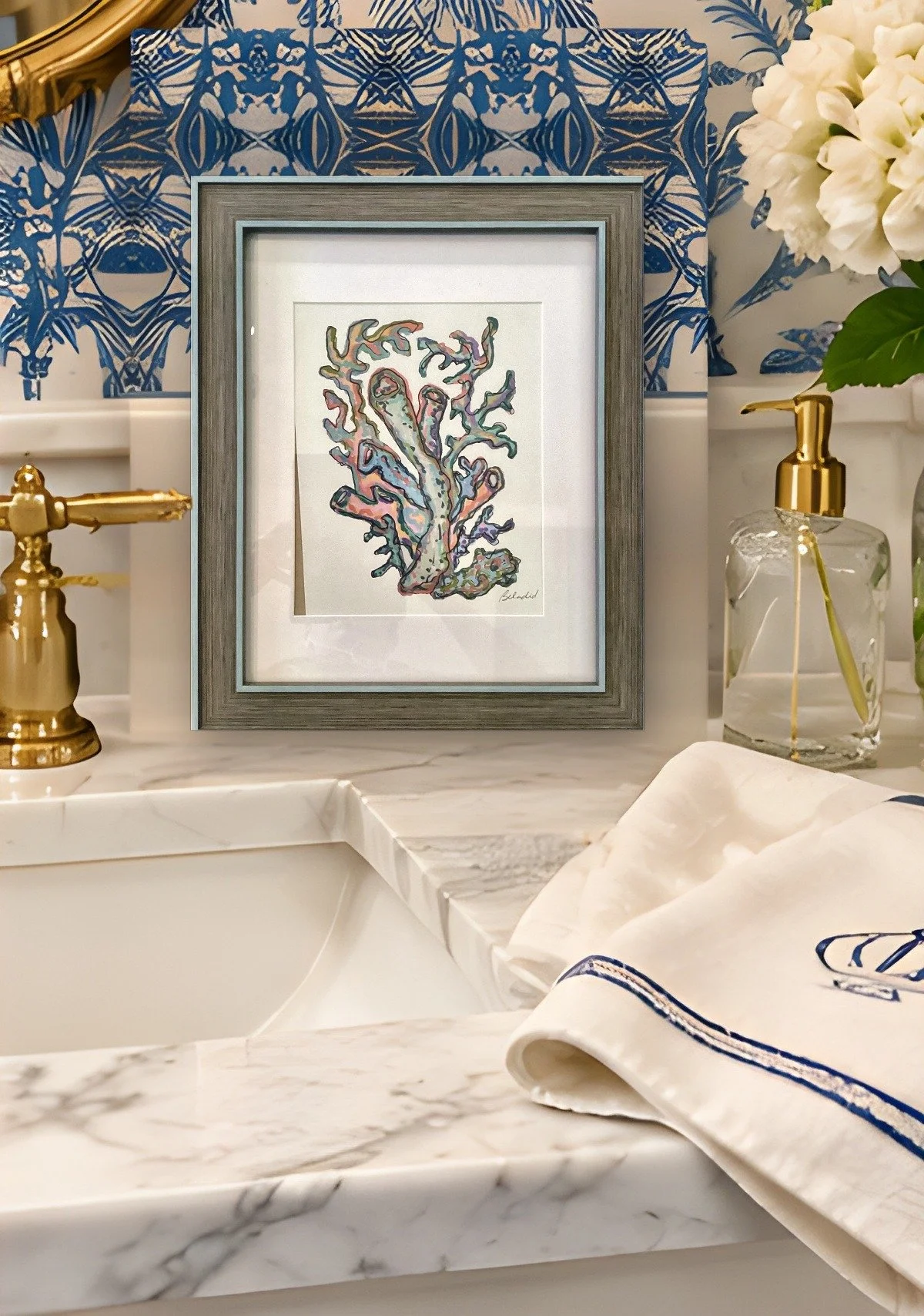 P084_13x16_powder-room.jpg