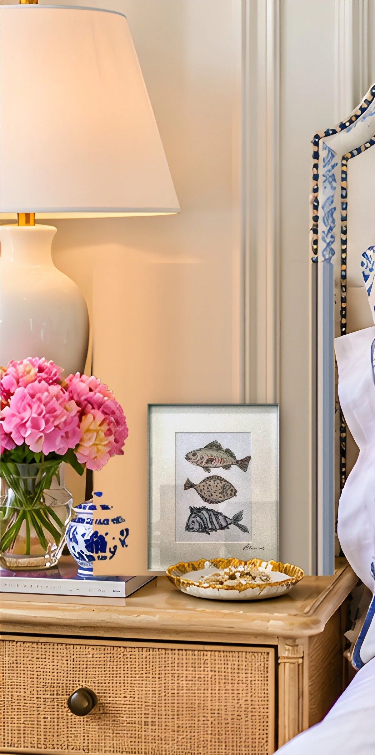P032_9x11_nightstand.jpg