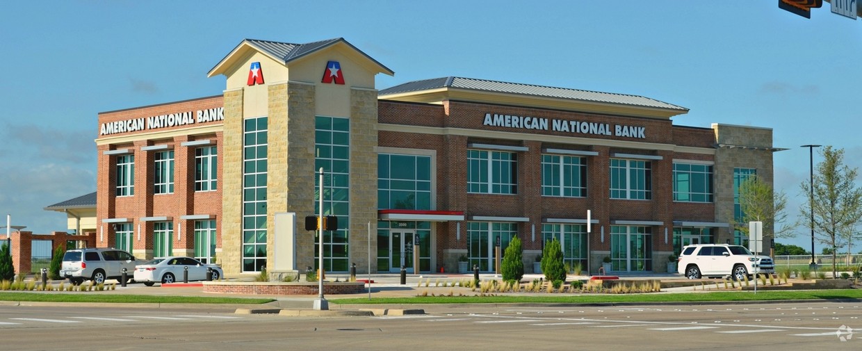 American National Bank Building 2500 E Broad St, Mansfield, TX 76063