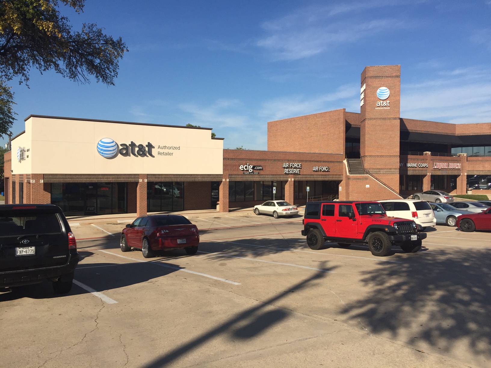 Arlington Town Centre 4100 S Cooper St, Arlington, TX 76015