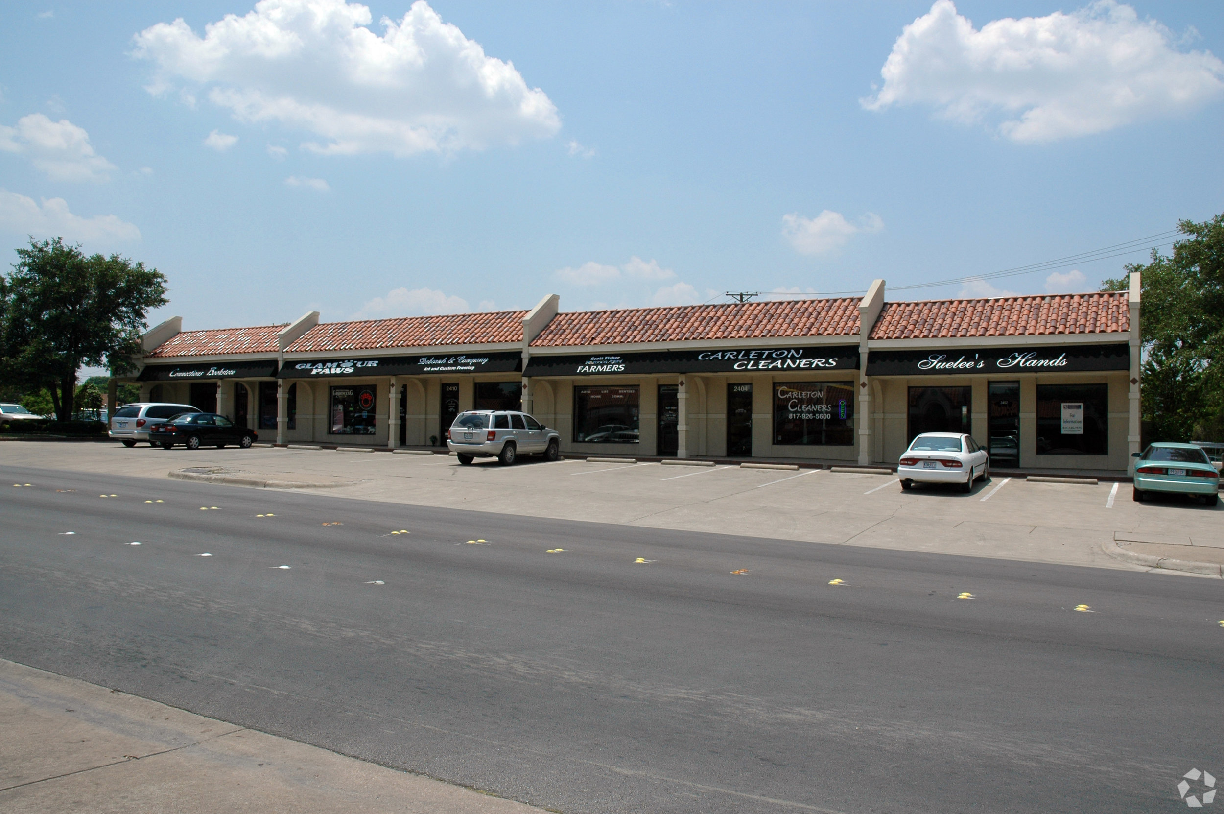 Parks Center 2402-2442 Forest Park Blvd, Fort Worth, TX 76109