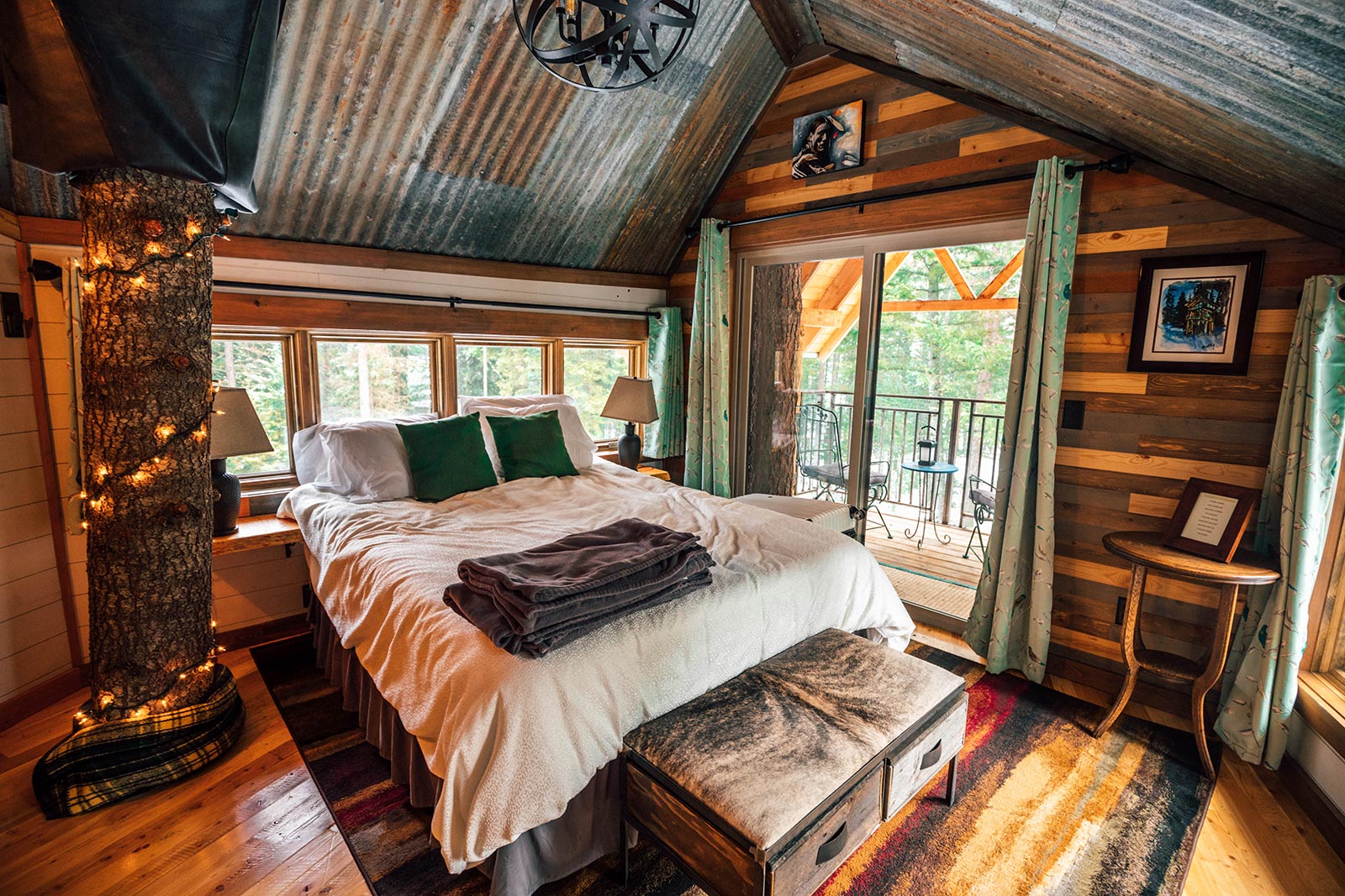roomporn-mt-treehouse-retreat-9.jpg