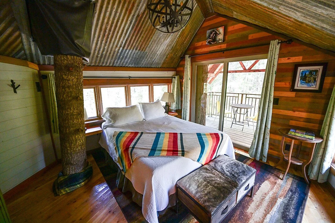 0821_LOC_DIL_Montana_Treehouse_Retreat-5_t1170.jpg