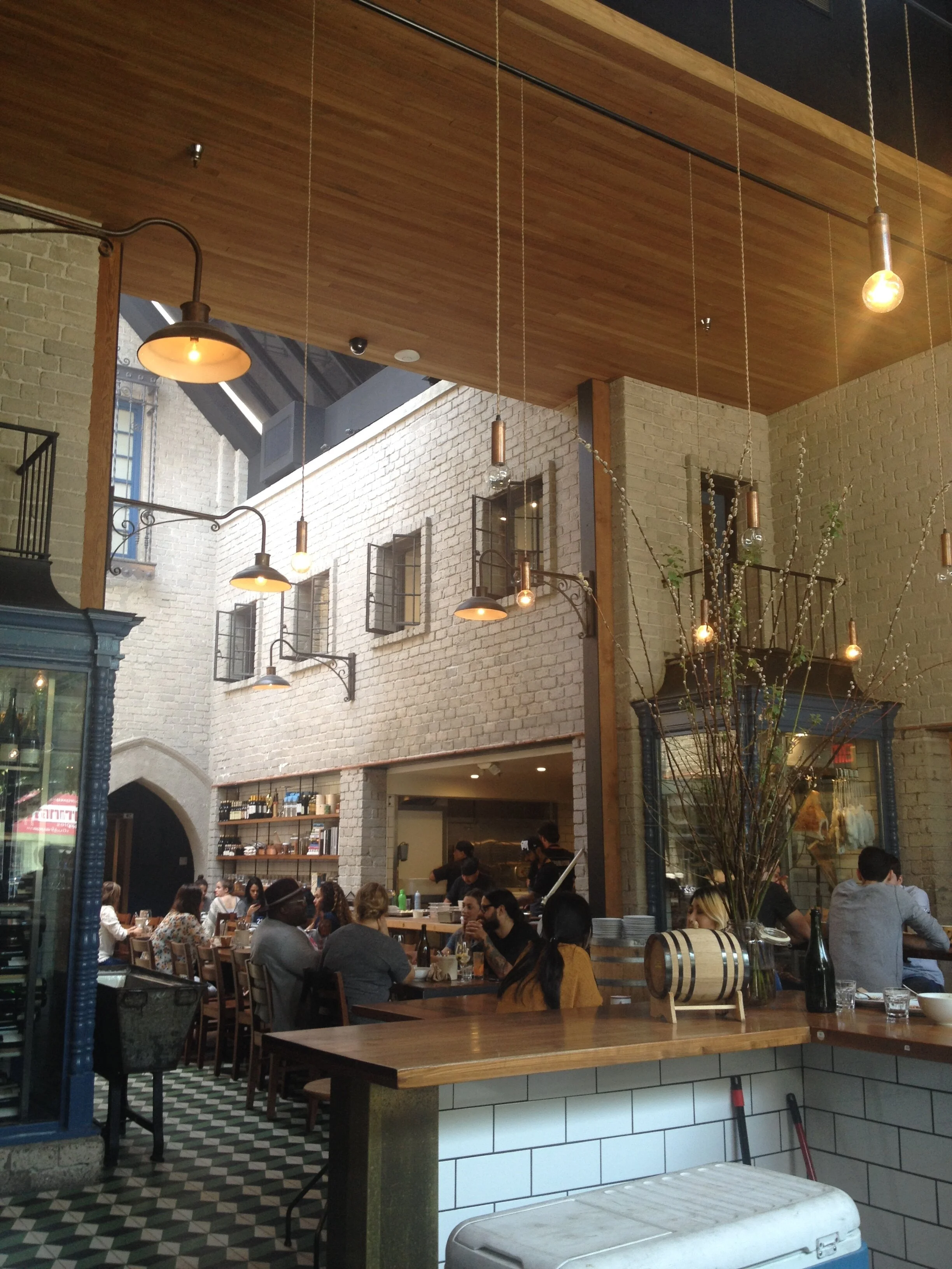 Republique, Mid-City