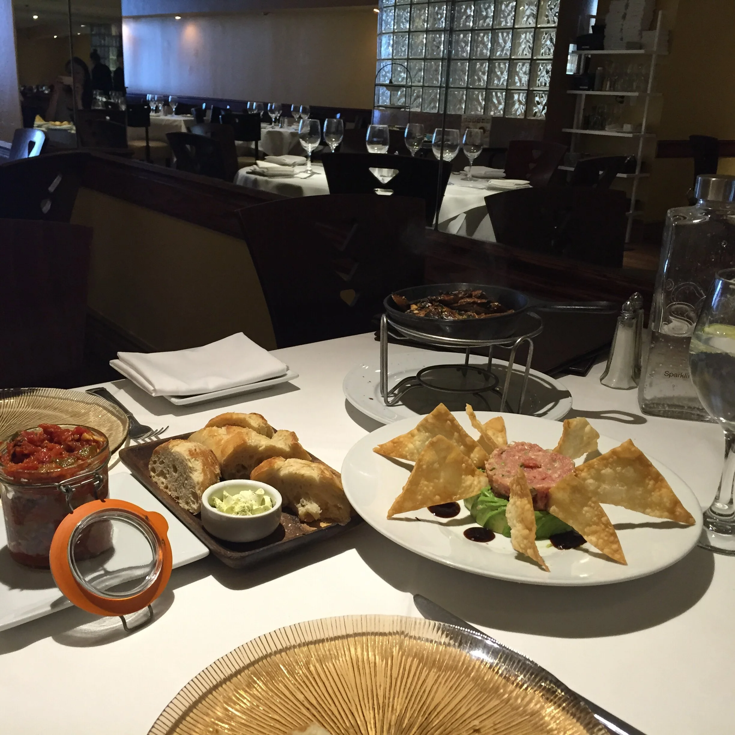 SEPTEMBER  |  berri's Cafe, West Hollywood