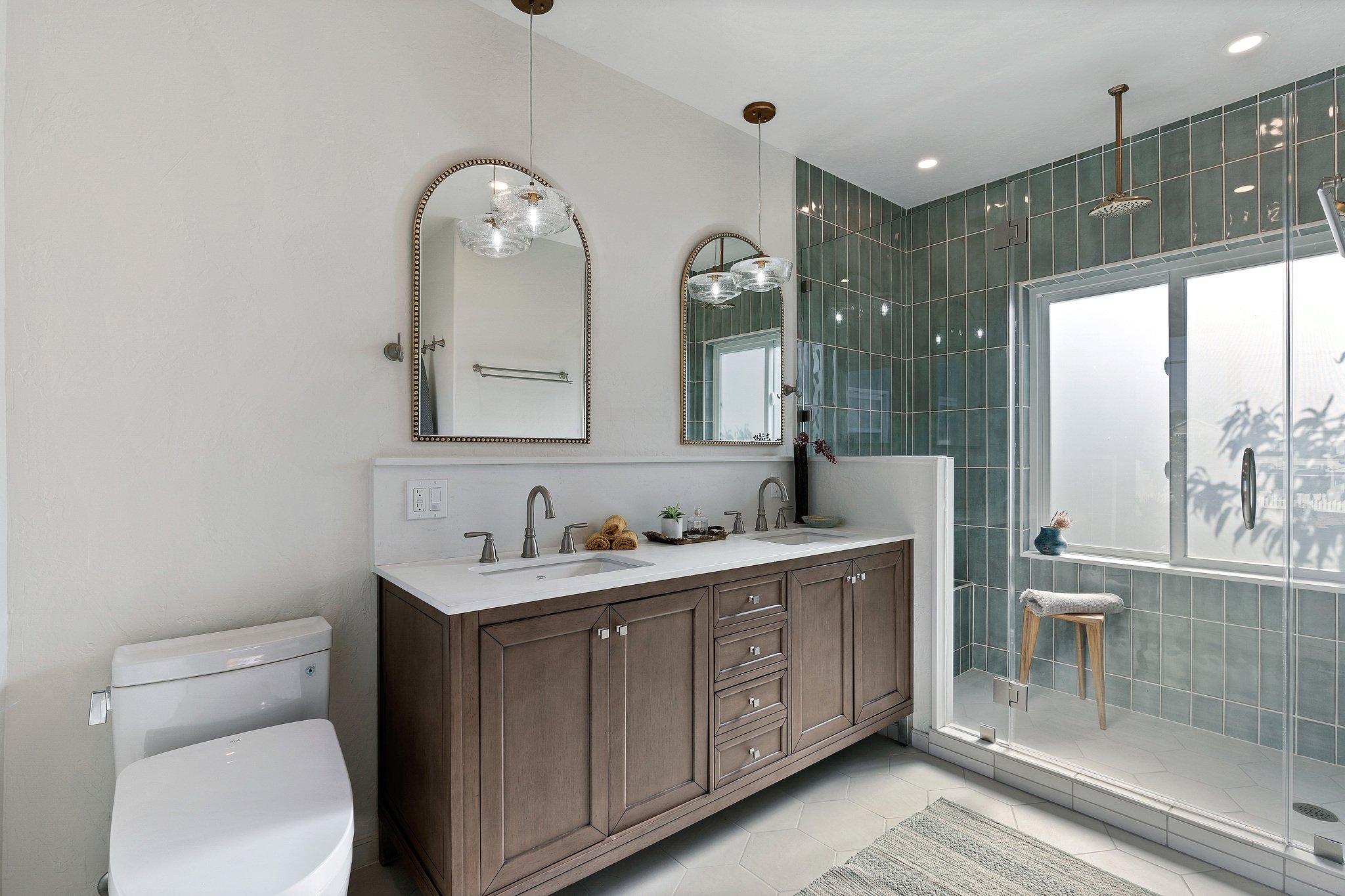 Alma Project: Bathroom Remodel, Centsational Style