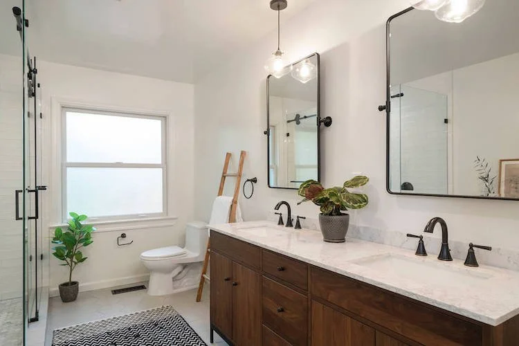Fleetwood Orinda Bath