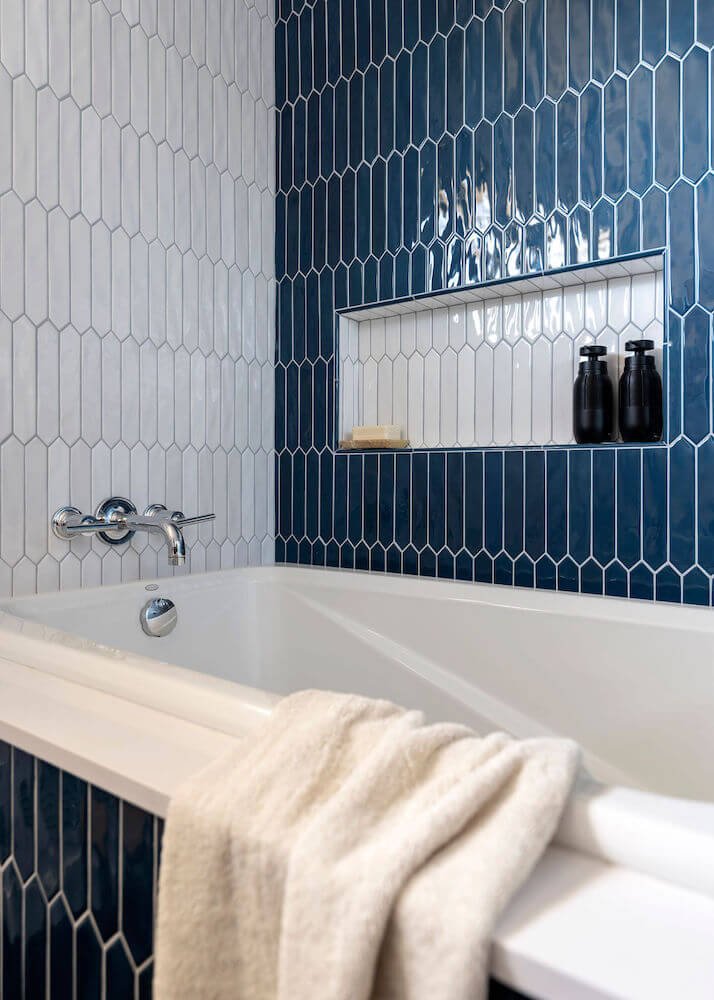 Sequoyah MidCentury Modern Bathroom Remodel in Oakland - Vertical Oval Tiled Backsplash.jpg