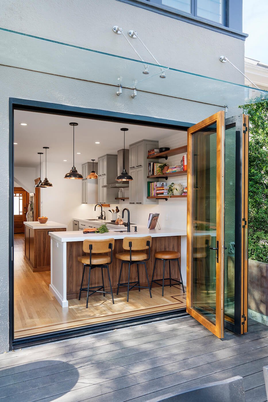 Ivanhoe+Oakland+Indoor+Outdoor+Kitchen+Remodel+-+Accordion+doors.jpg