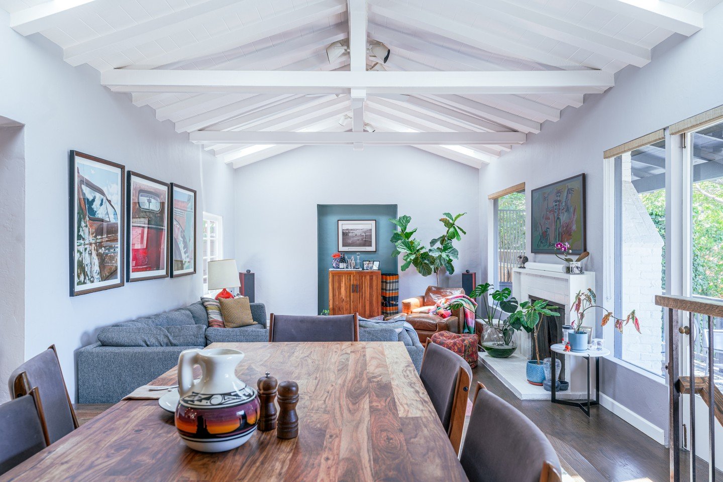 It&rsquo;s the small details that truly bring a space to life and add character.⁠
⁠
⁠
⁠
#HomeRenovation #Architecture #Architect #InteriorDesign #ExposedBeams #Beams #Nook #BarNook #Character #ModernHome #HomeInspo #Remodel #DesignBuild #Construction