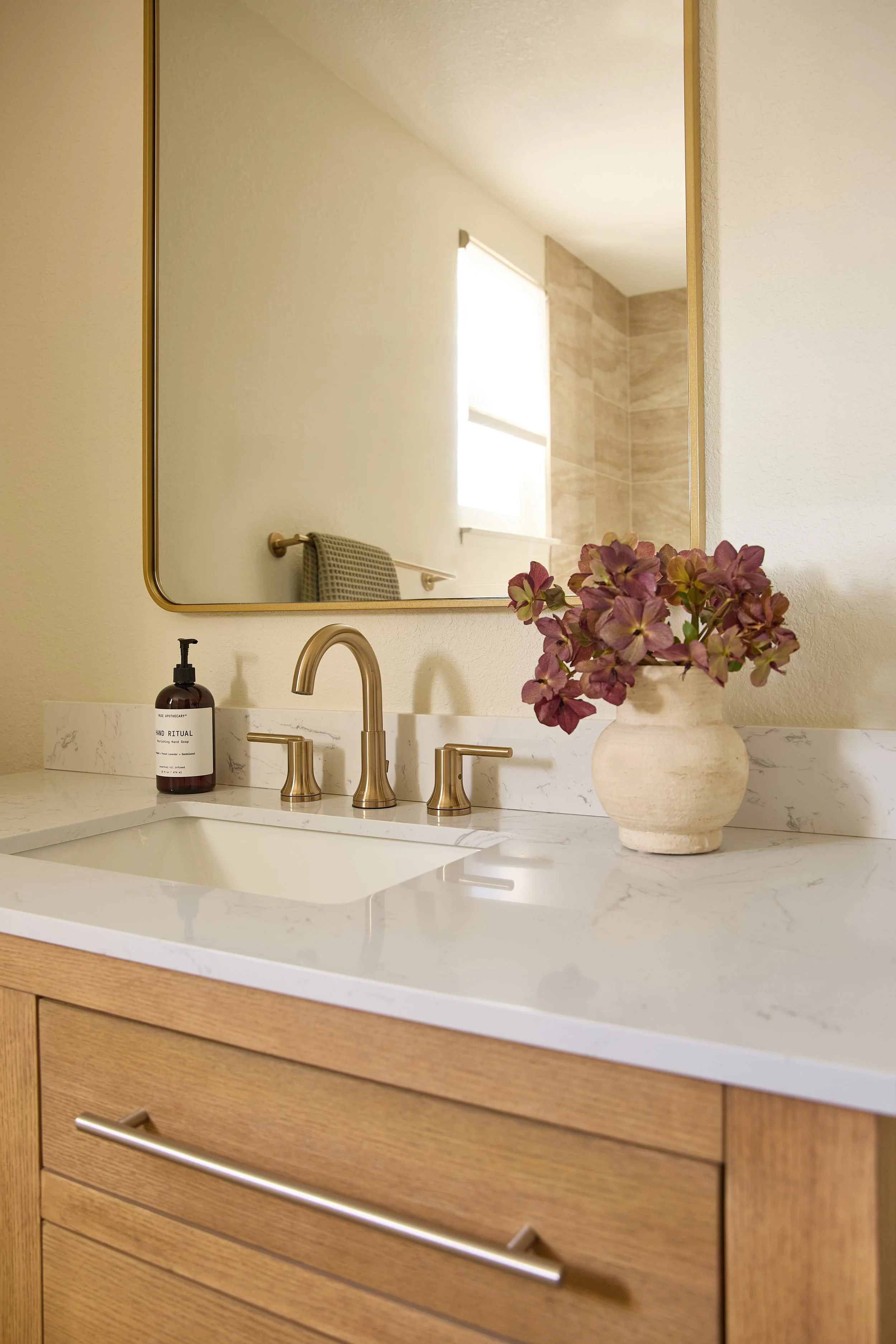 2026_0312_HDR_CaitlinBeyer_1710Kofman_Bathroom_3.jpg