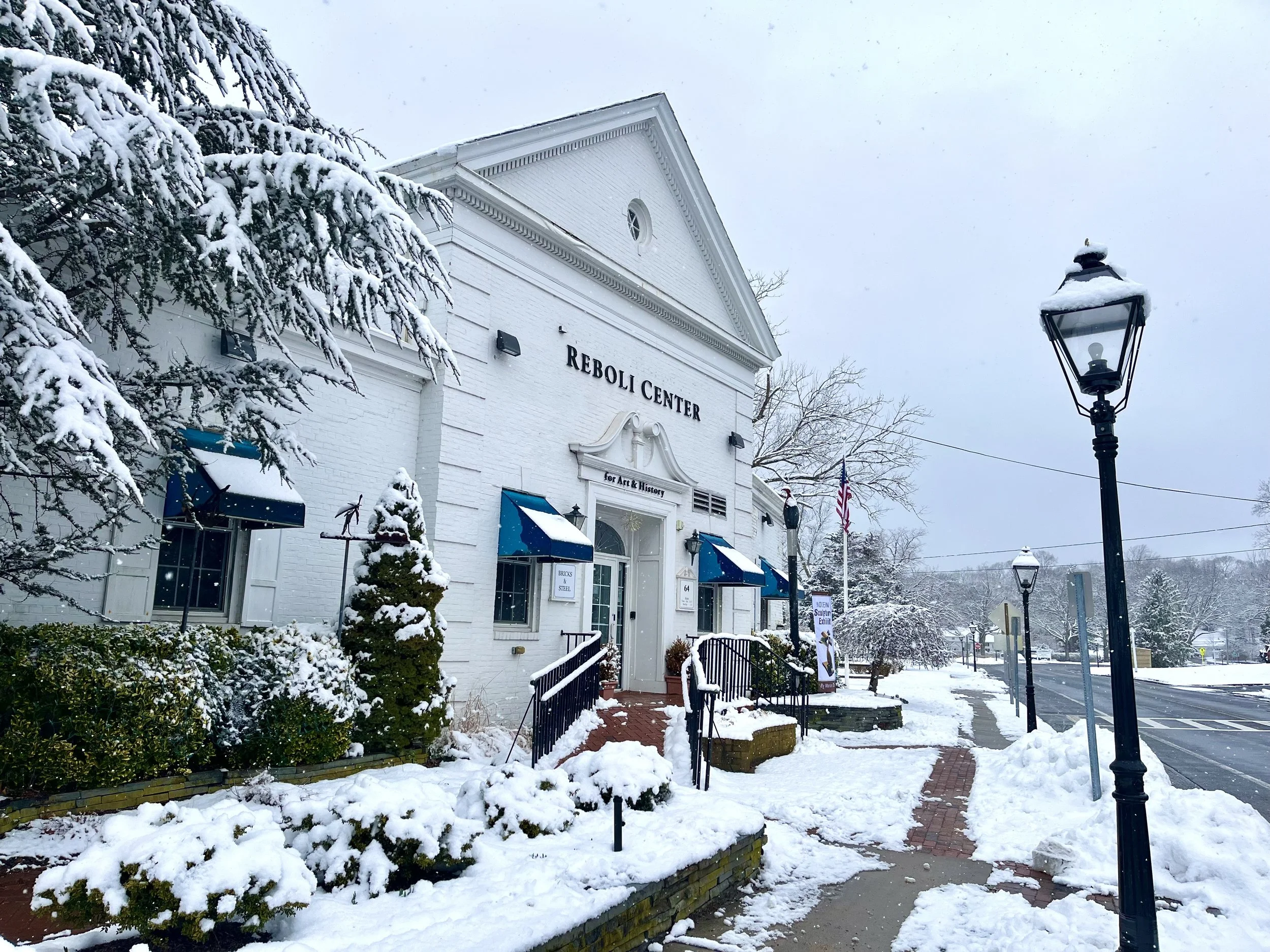 Adjusted Business Hours for Christmas Eve