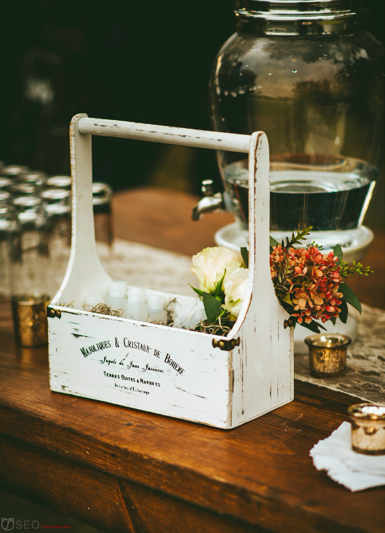 WHITE WASH WOOD CRATE