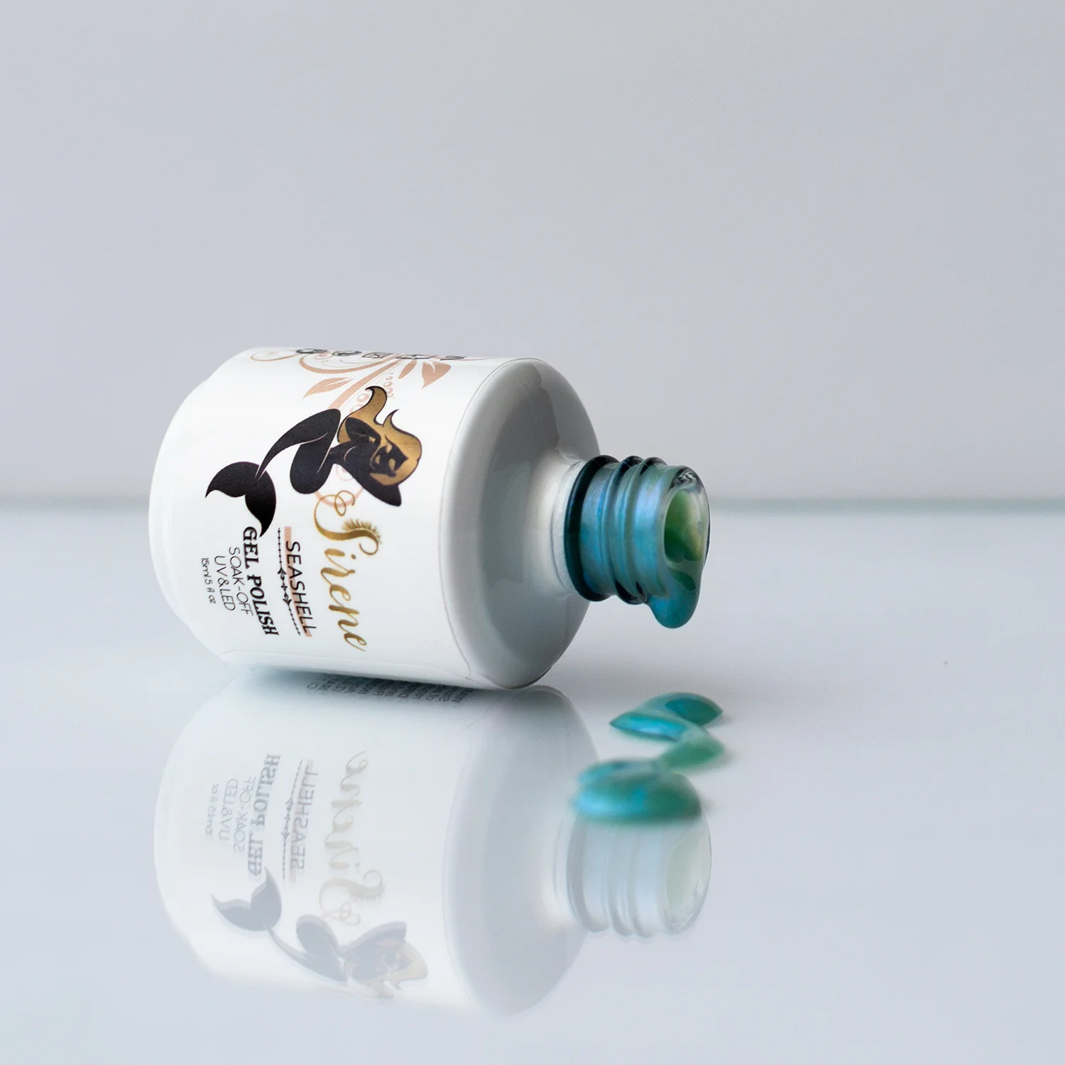 Sirene Seashell Metallic Sky Blue Gel Polish 9508